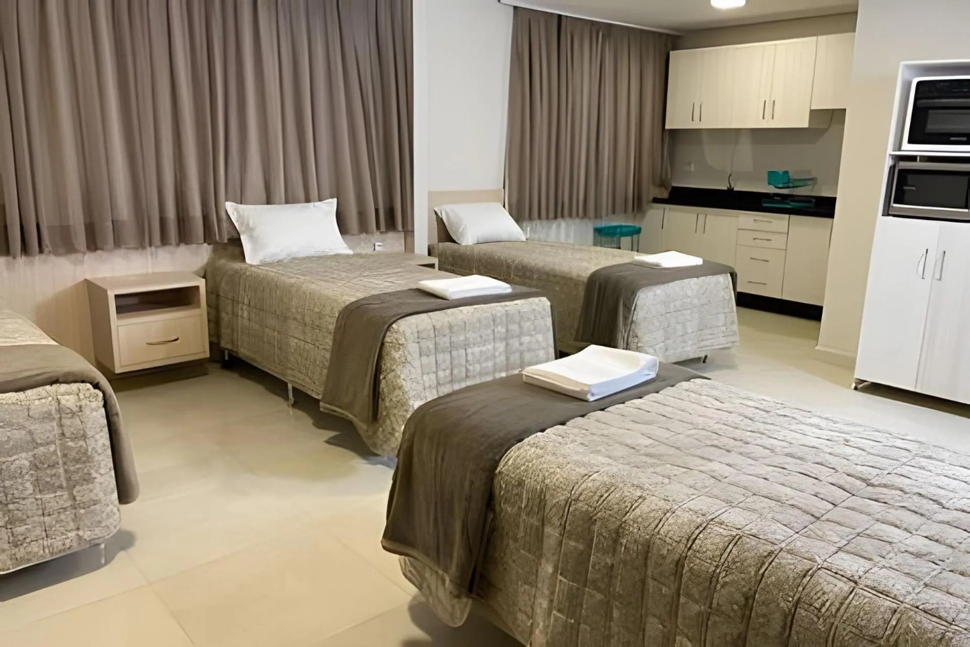 Photo of the whole room, Bed in Edifício Shalfa