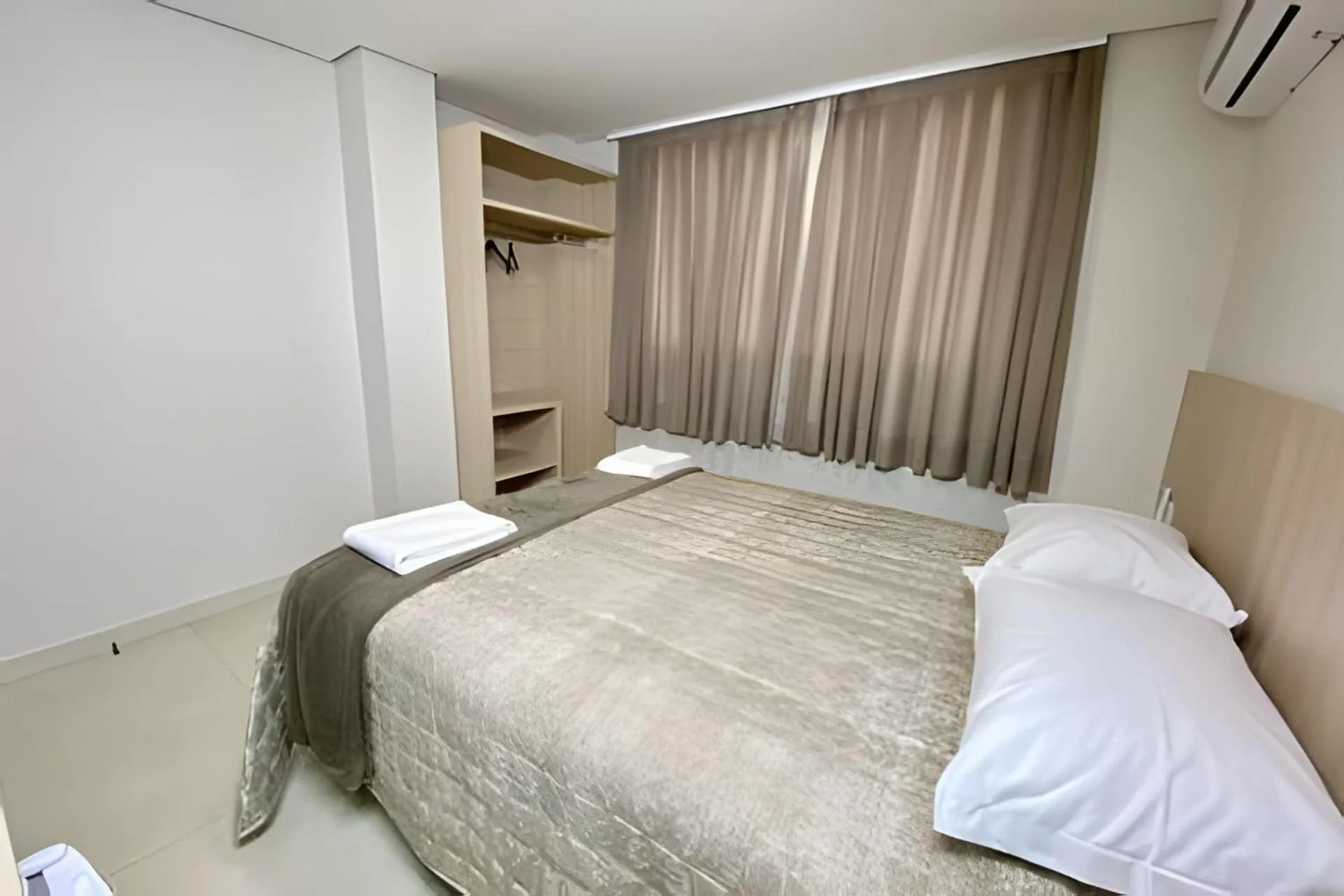 Bed in Edifício Shalfa