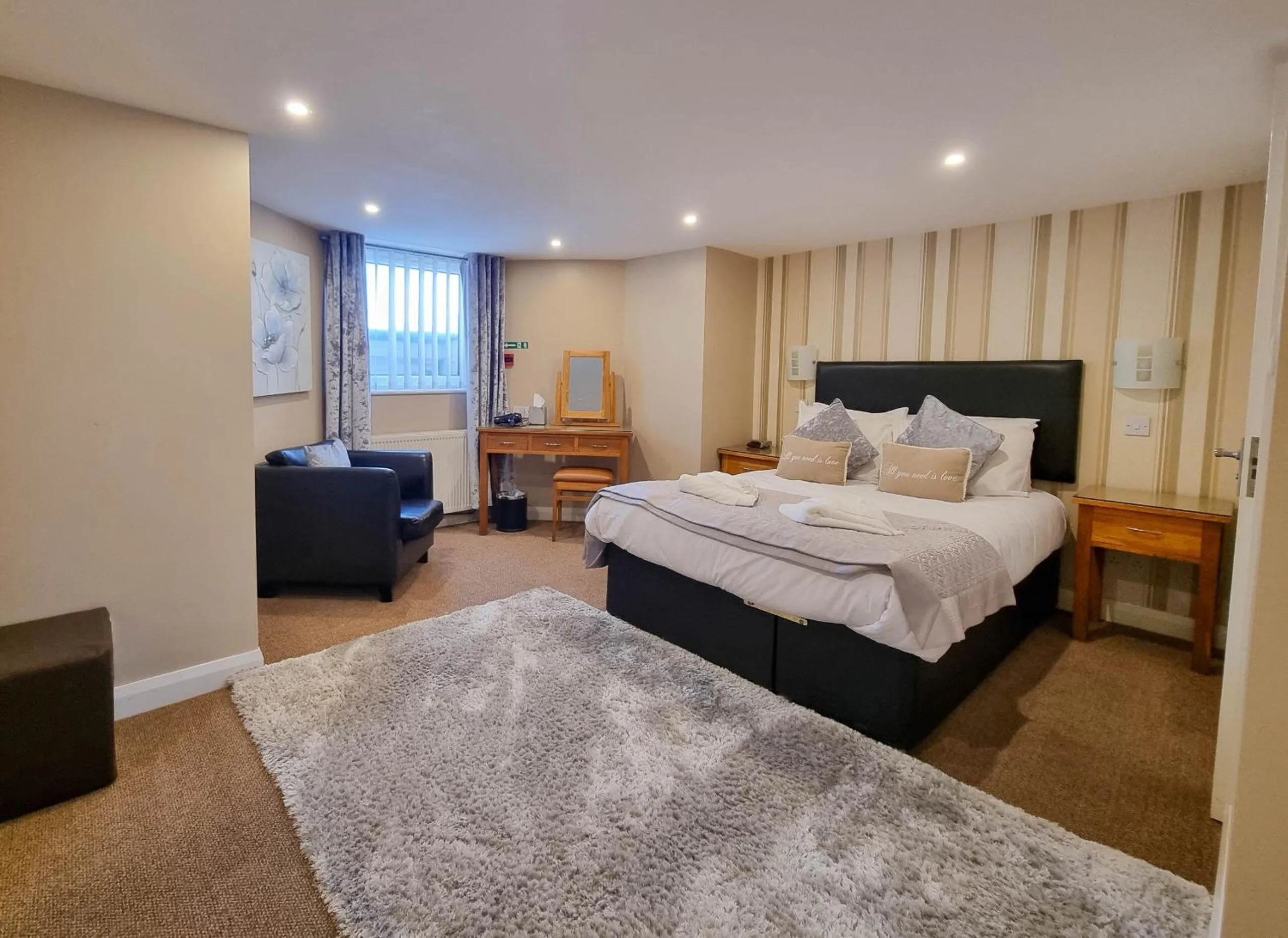 Bedroom, Bed in The Beach House, Luxury Apartments