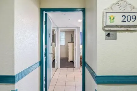 NEW Grenada Suite - Parking Pool & Pets 209