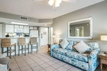 NEW Grenada Suite - Parking Pool & Pets 209