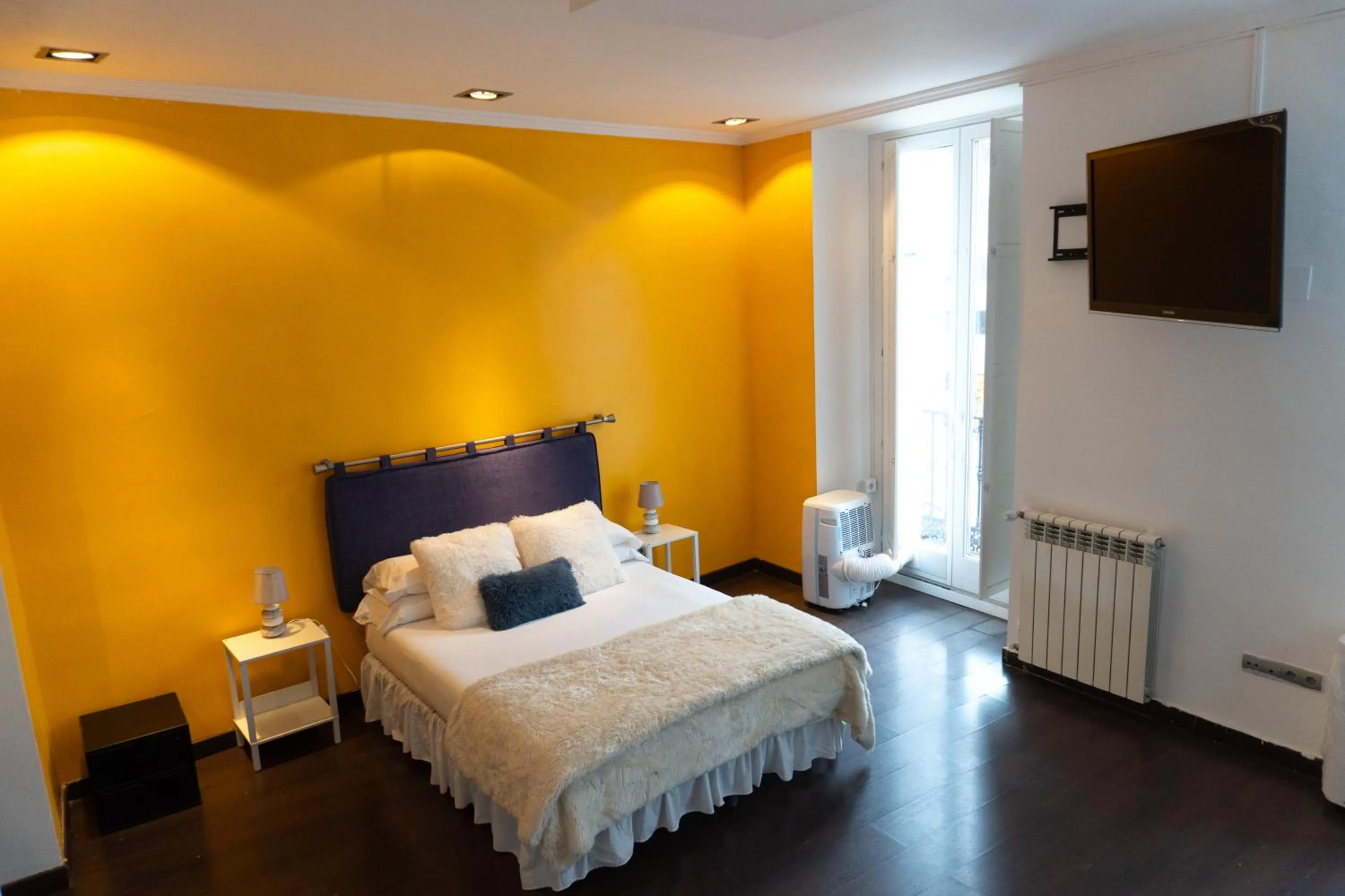 City view, Bed in Hostal Santo Domingo