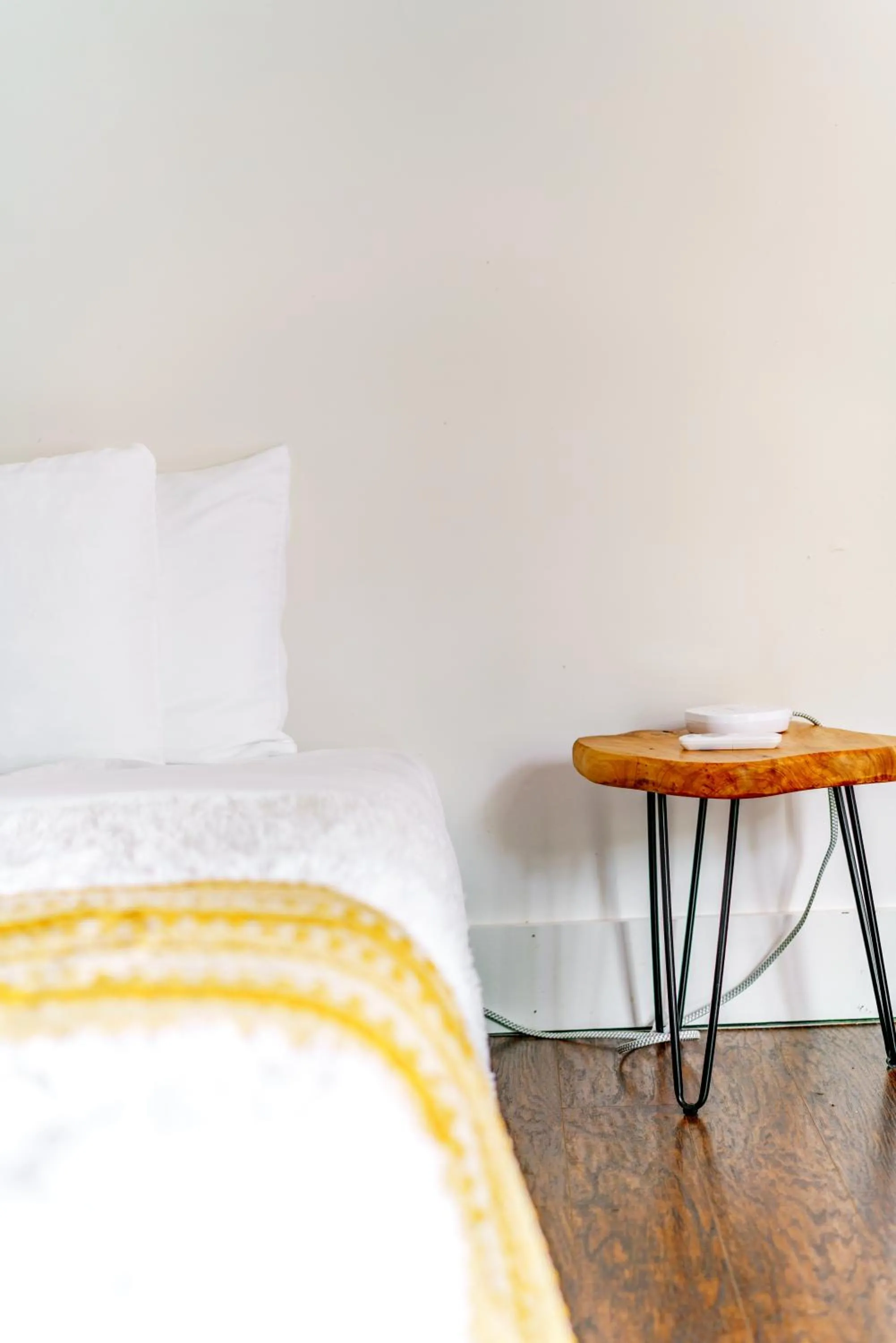 Bed in Jungle House Luxury Stays - Downtown Chillicothe