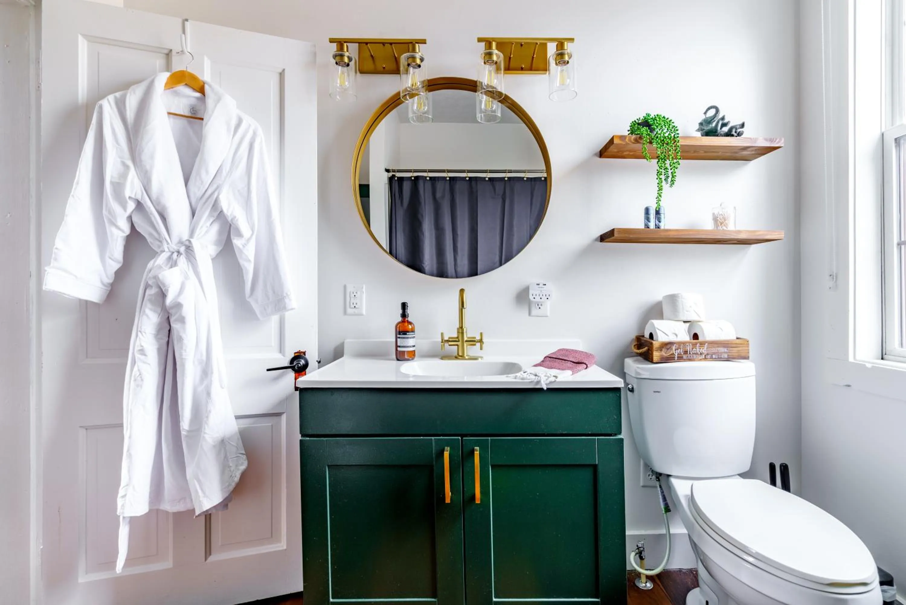 Jungle House Luxury Stays - Downtown Chillicothe