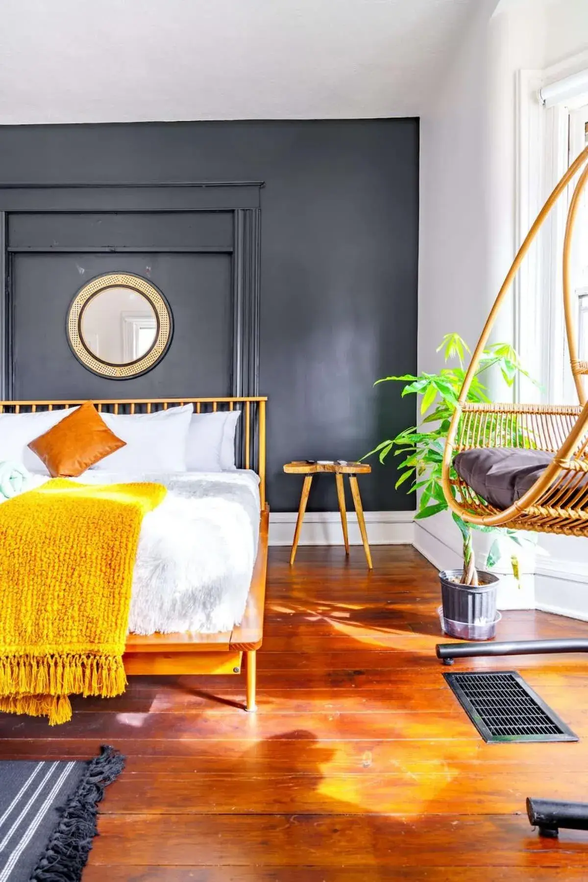 Jungle House Luxury Stays - Downtown Chillicothe Jungle House Luxury Stays - Downtown Chillicothe