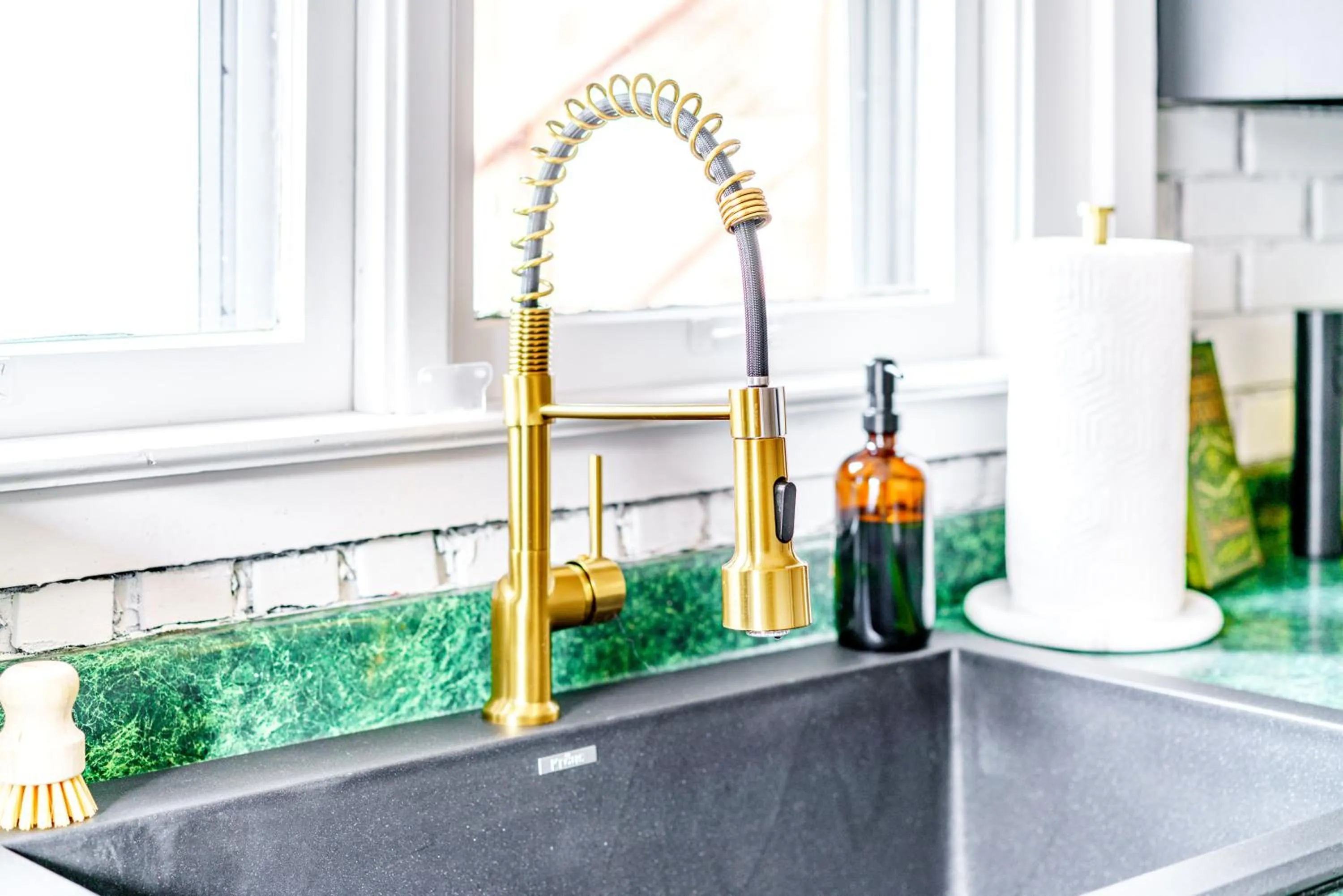 Jungle House Luxury Stays - Downtown Chillicothe