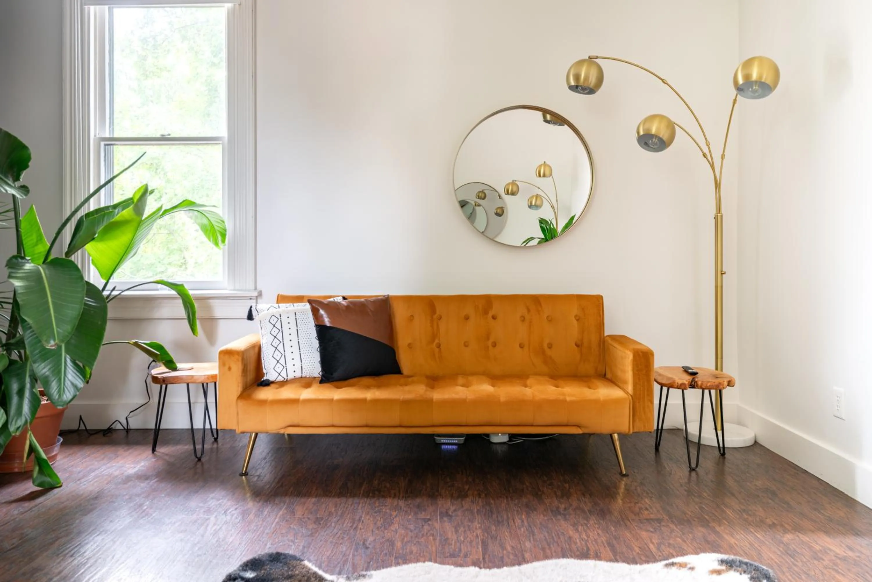 Jungle House Luxury Stays - Downtown Chillicothe