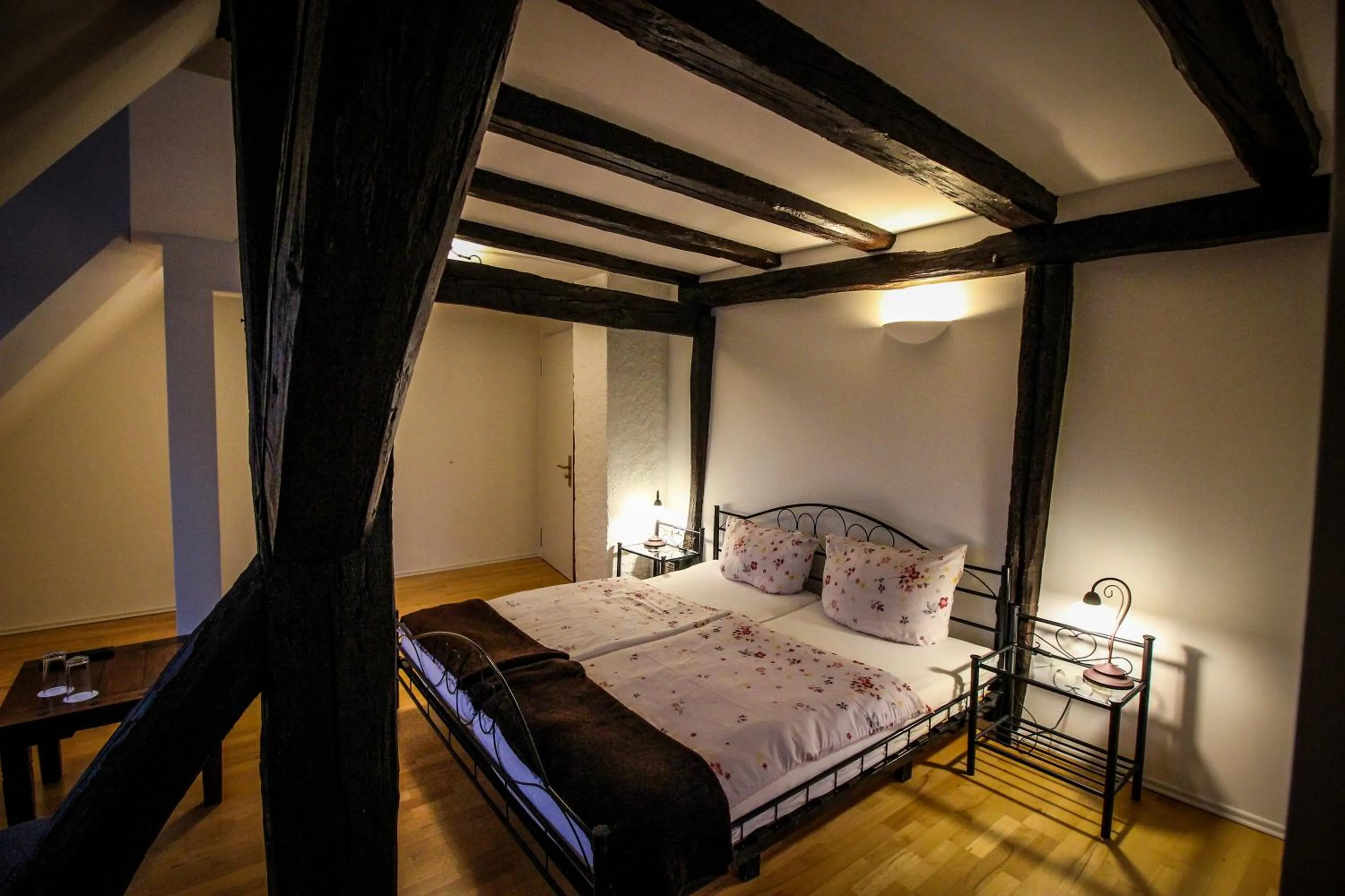Bed in Hotel und Restaurant Zum Löwen