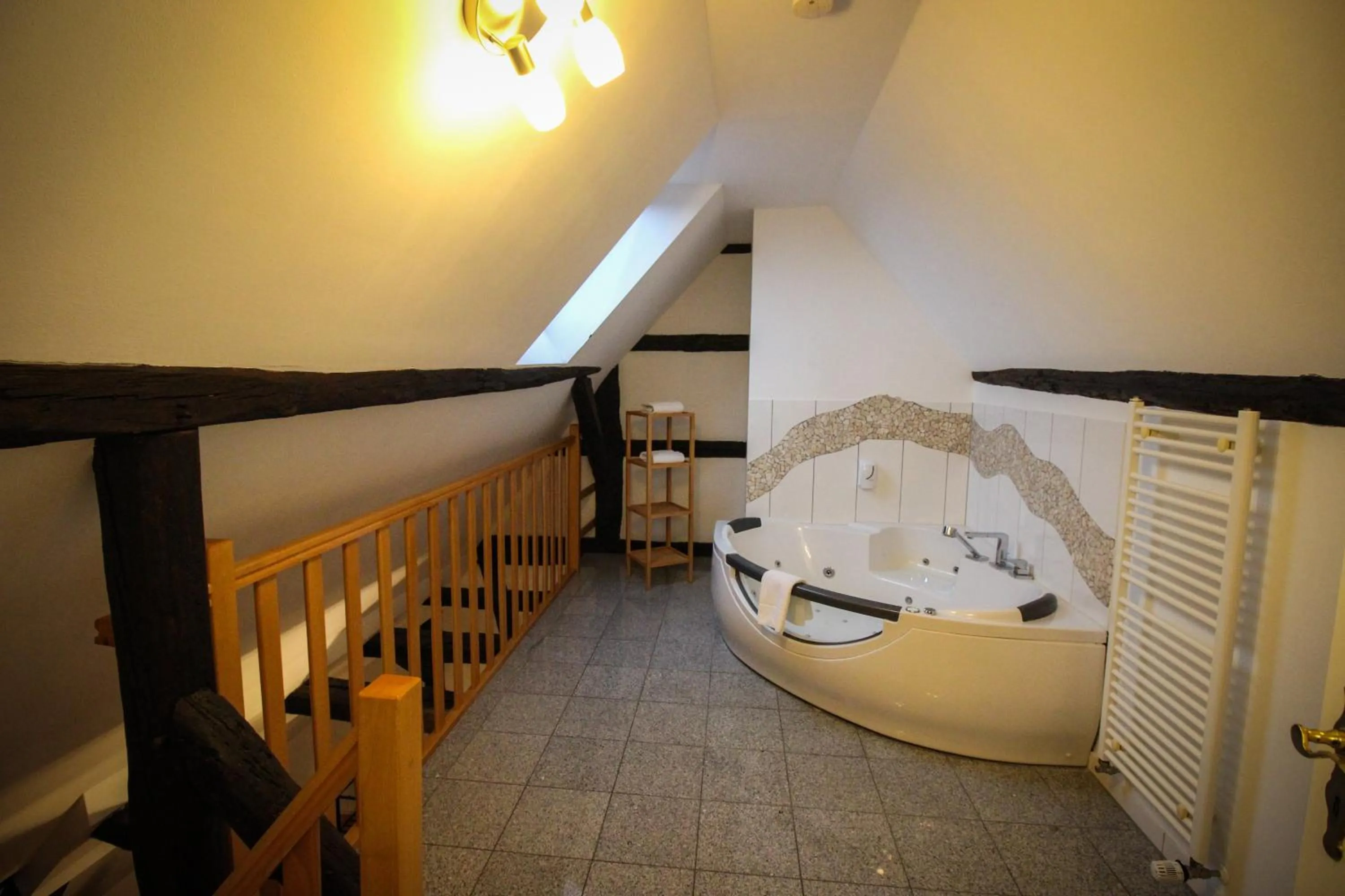 Hot Tub, Bed in Hotel und Restaurant Zum Löwen