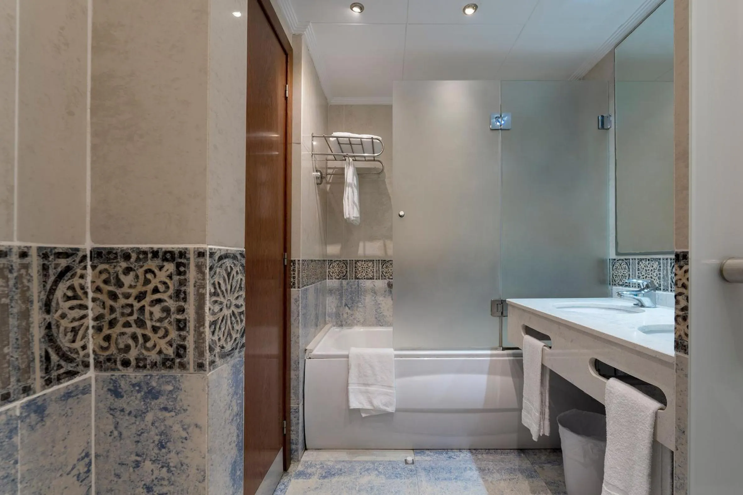 Bathroom in Marina d'Or ® Hotel Marina d'Or Balneario 5*