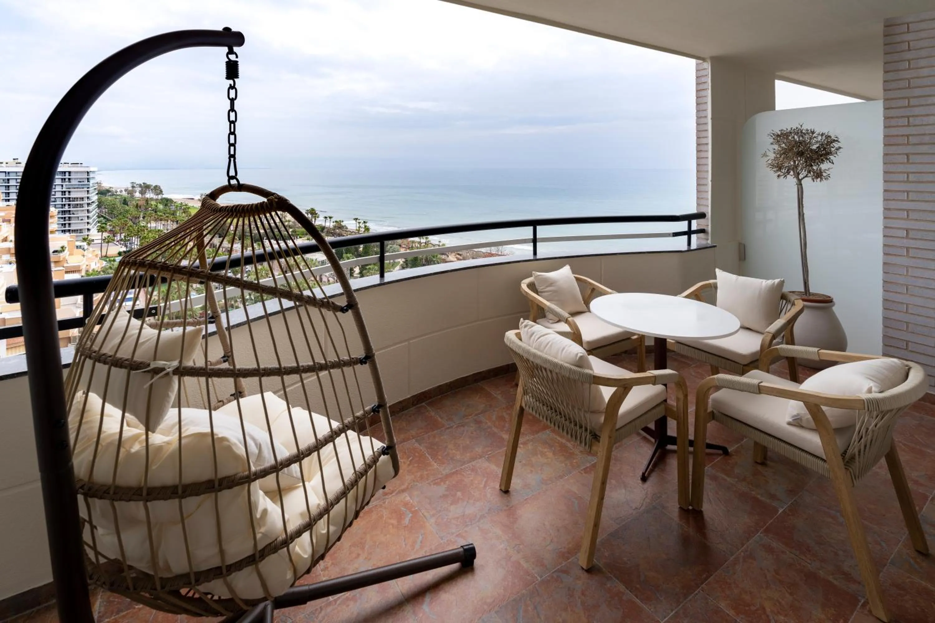 Patio in PONTIANA Thalasso Hotel