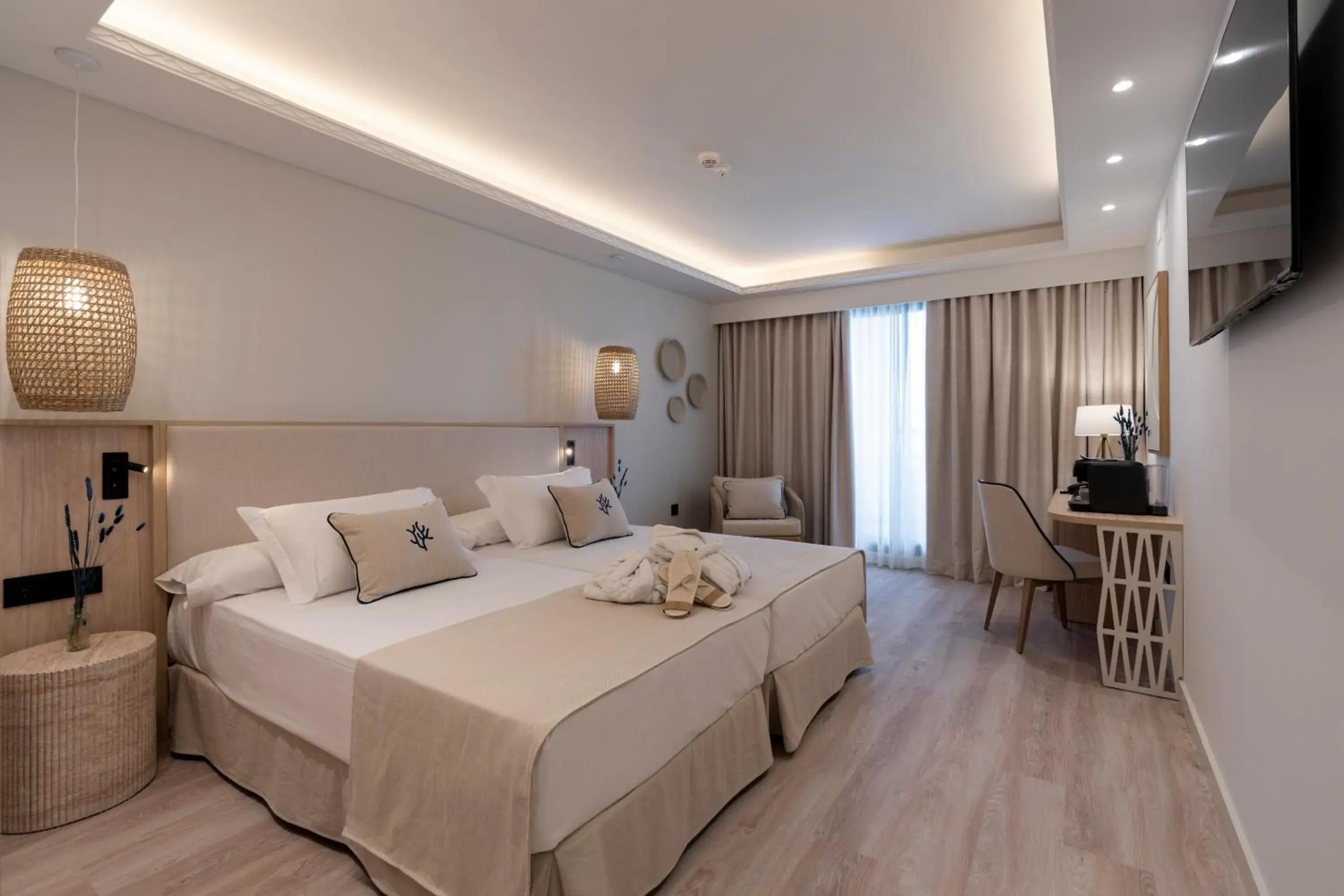 Triple Room with Sea View in PONTIANA Thalasso Hotel Triple Room with Sea View in PONTIANA Thalasso Hotel