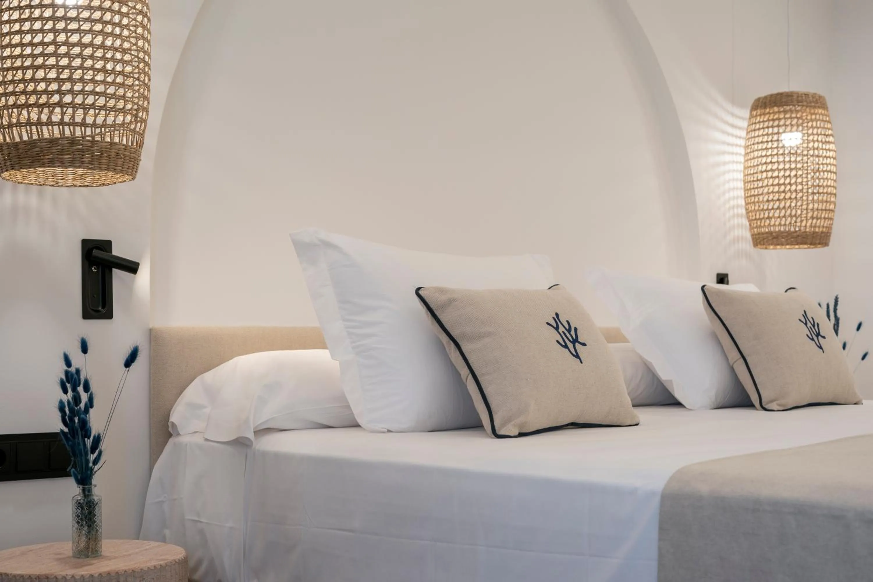 Bed in PONTIANA Thalasso Hotel