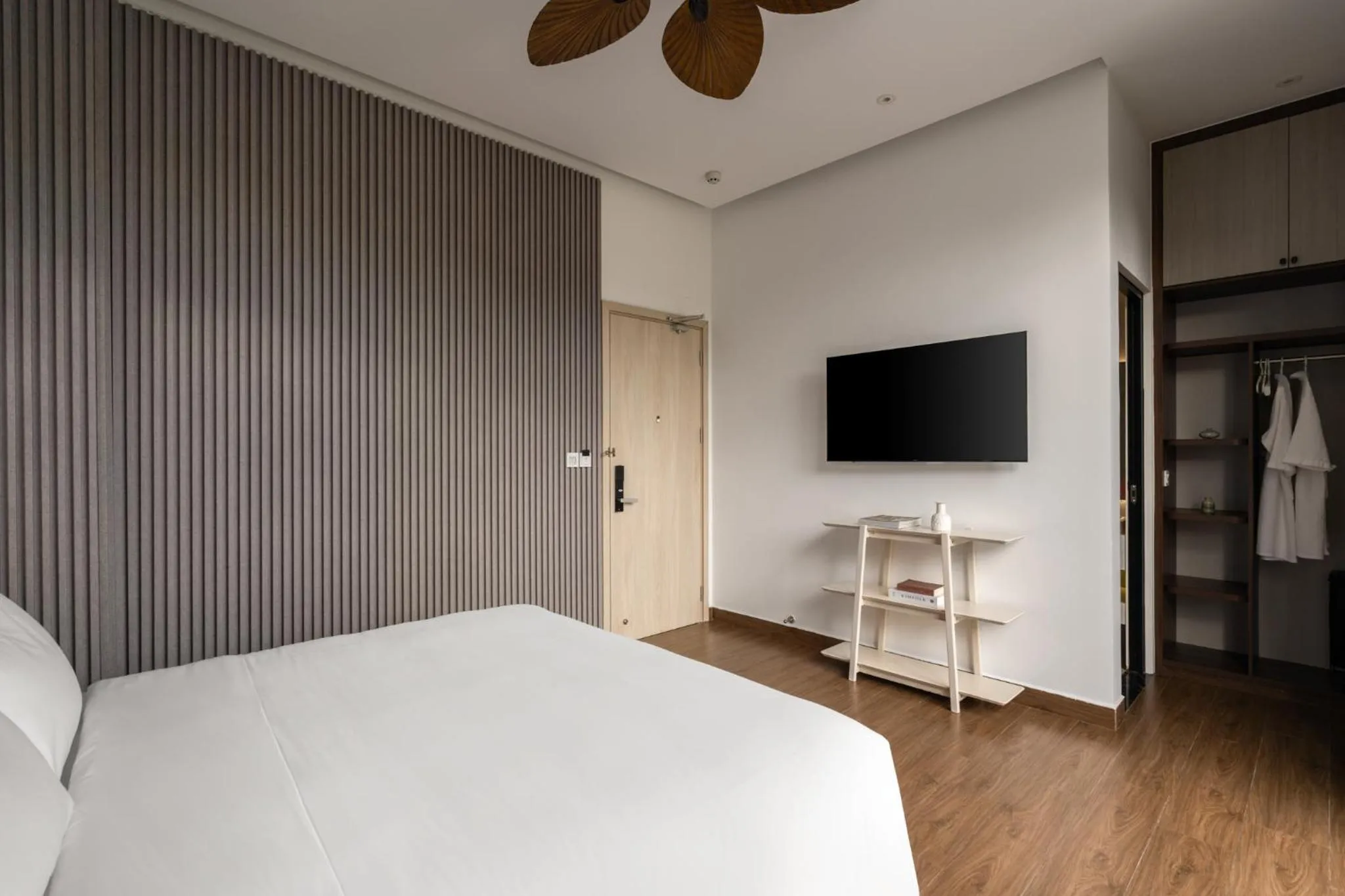 Bed in Payon Dalat Villa