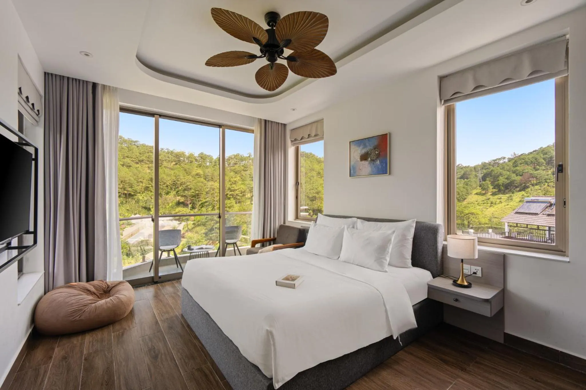 Bed in Payon Dalat Villa