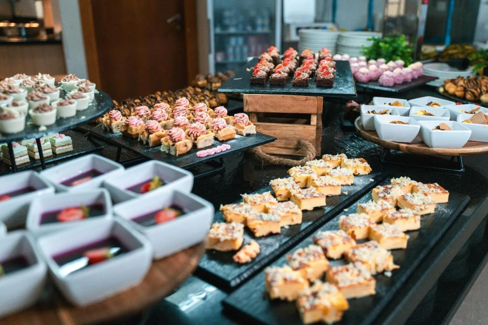 Food and drinks in Hotel Magic Games 4
