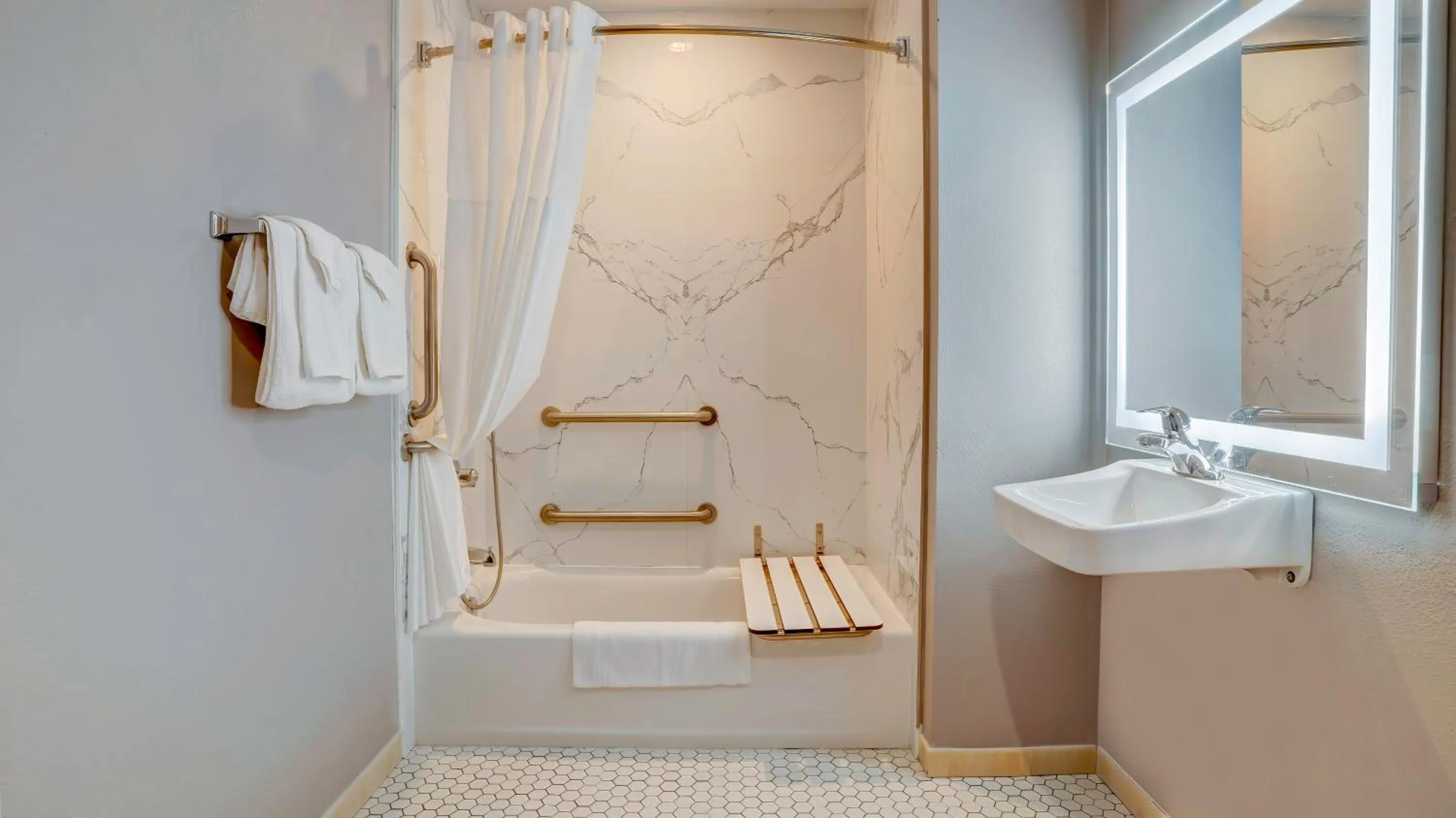 Bathroom in Motel 6 Highland CA San Bernardino East