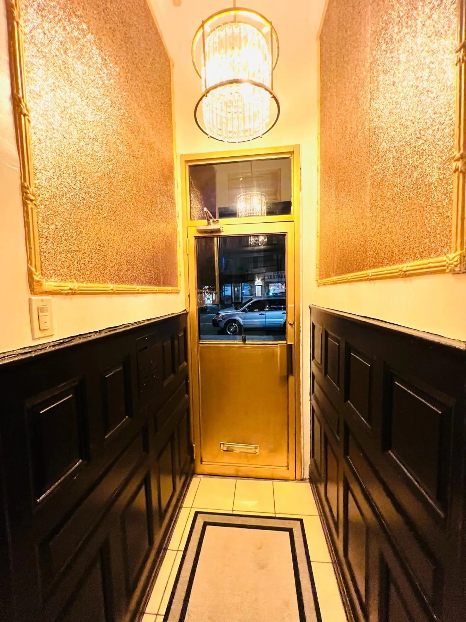 Facade/entrance in IMPERIAL STAY BnB