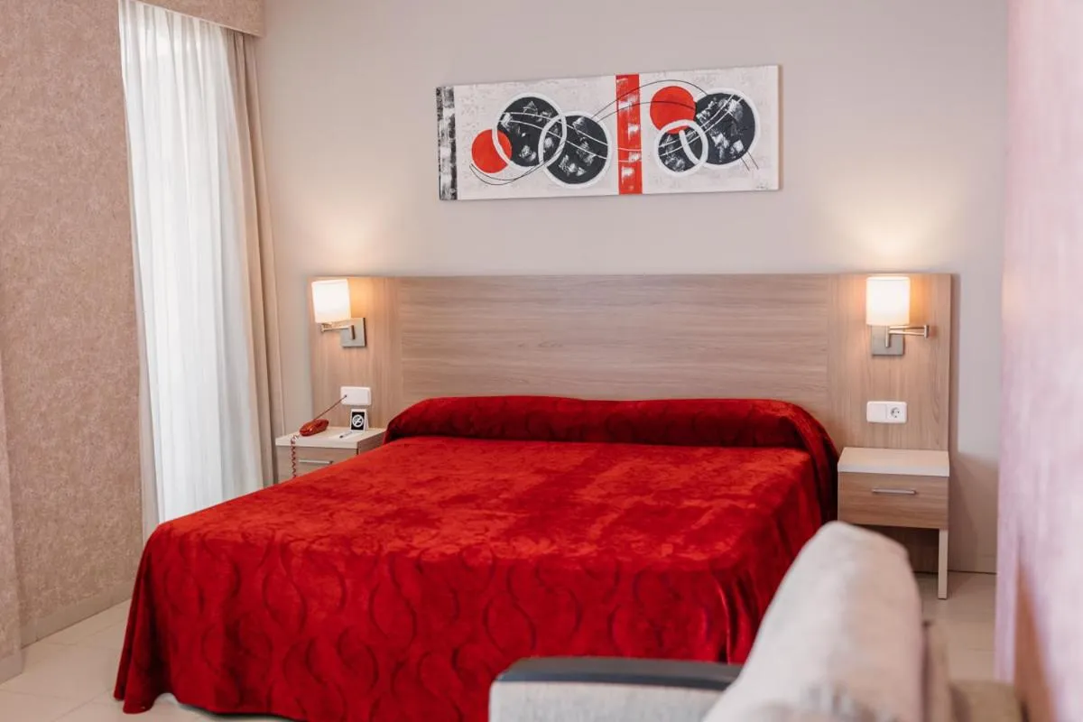 Bed in Hotel Lodomar Spa & Talasoterapia