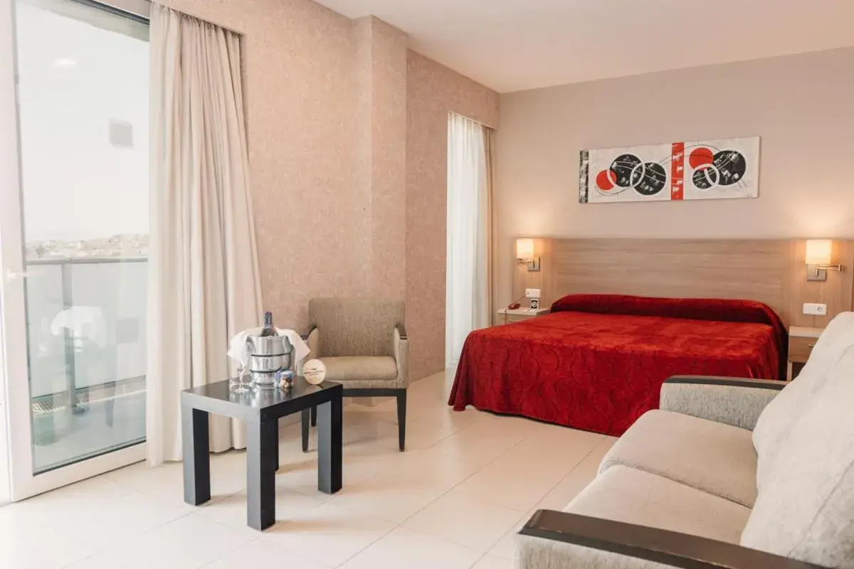 Bed in Hotel Lodomar Spa & Talasoterapia Bed in Hotel Lodomar Spa & Talasoterapia