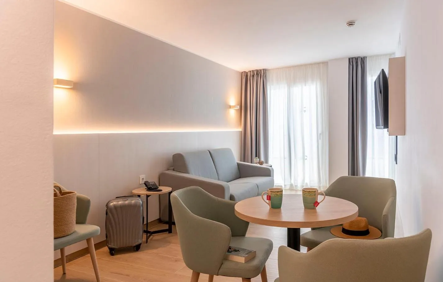 TV and multimedia in Costa Encantada Resort & Suites