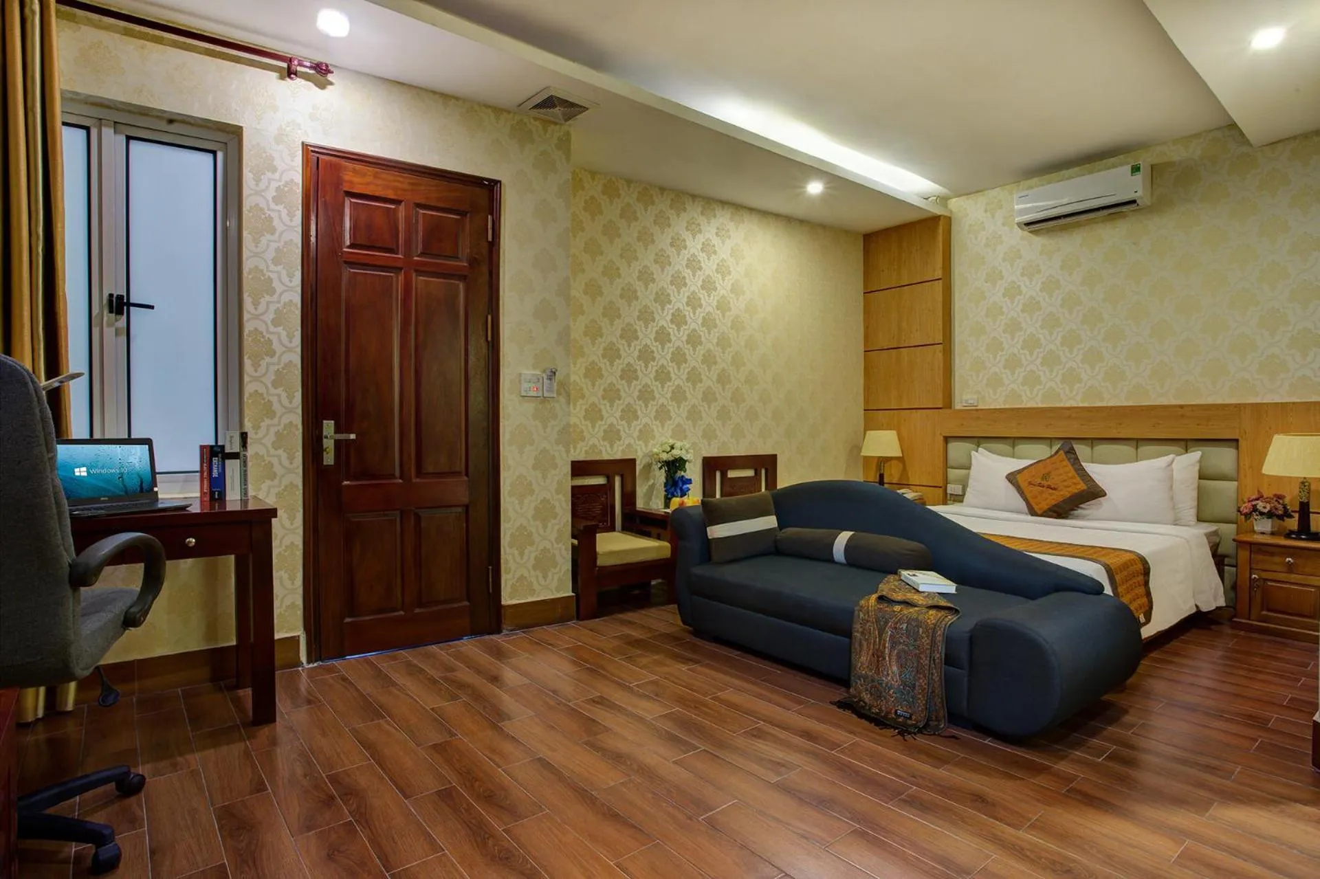 Bed in Vong Xua Boutique Hotel