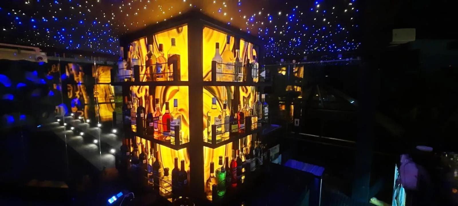 Lounge or bar in Suites MINE