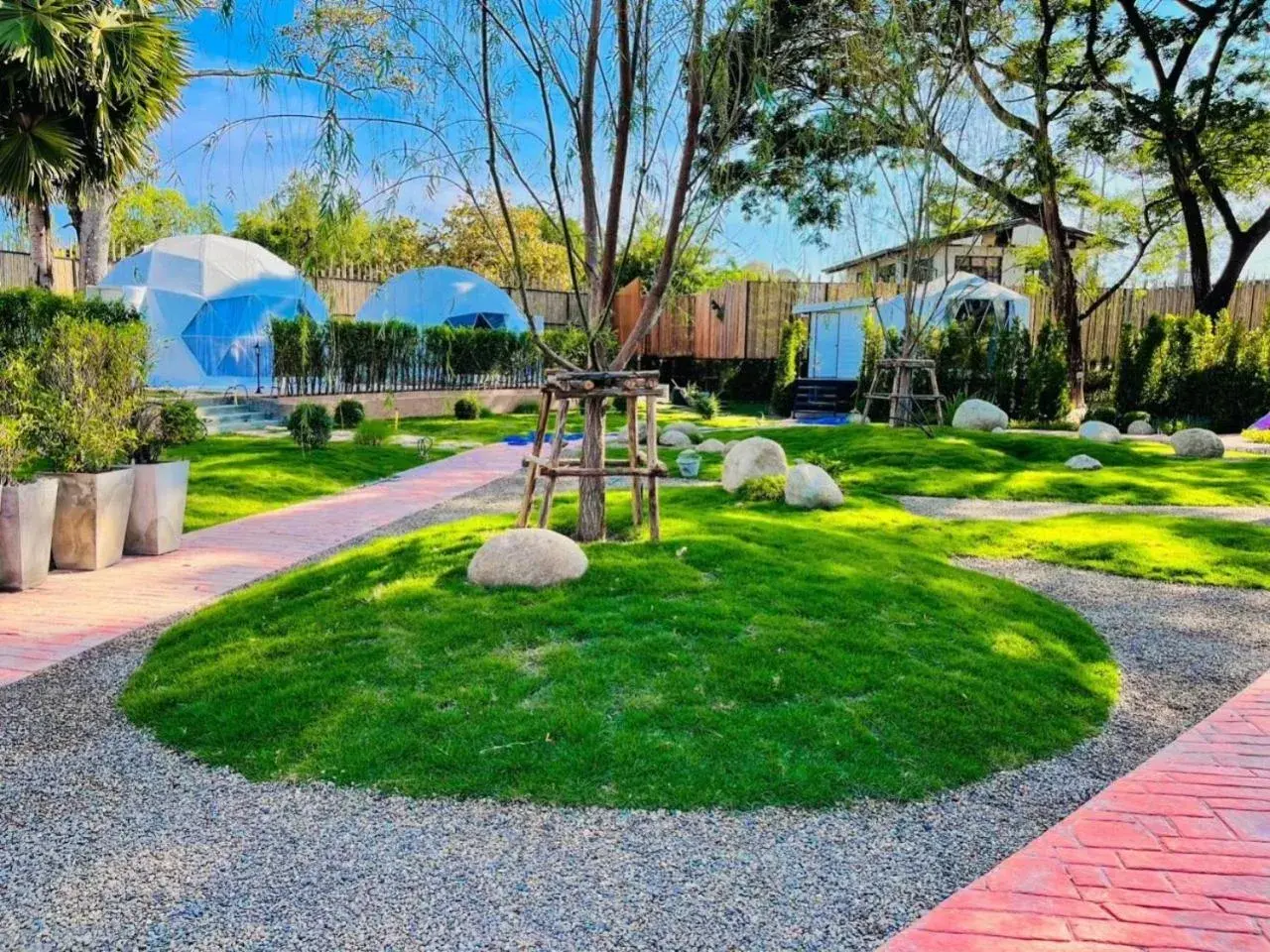 Garden in PaPa Q suite Resort Garden in PaPa Q suite Resort