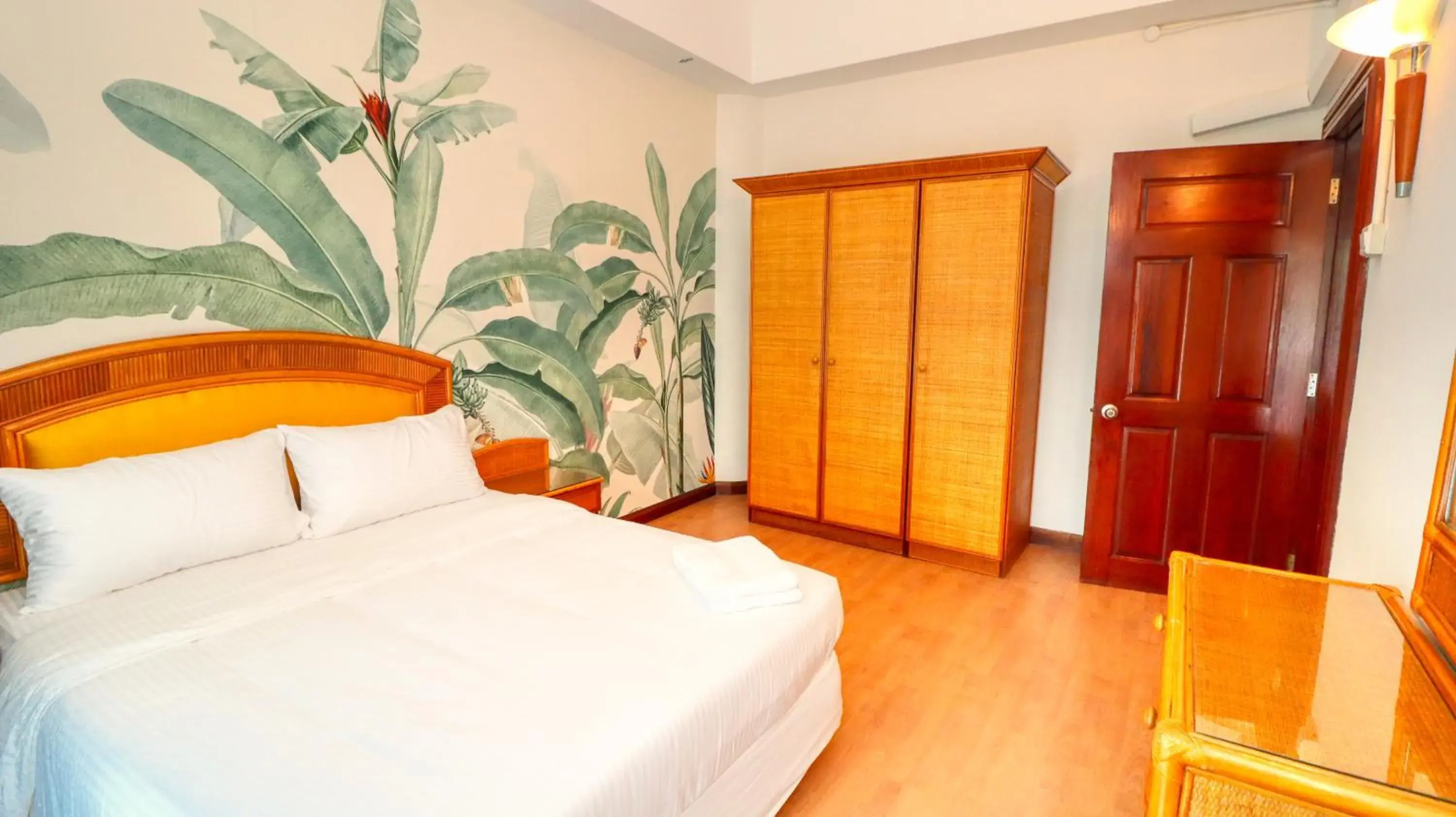 Bed in Long Sands Port Dickson Bed in Long Sands Port Dickson