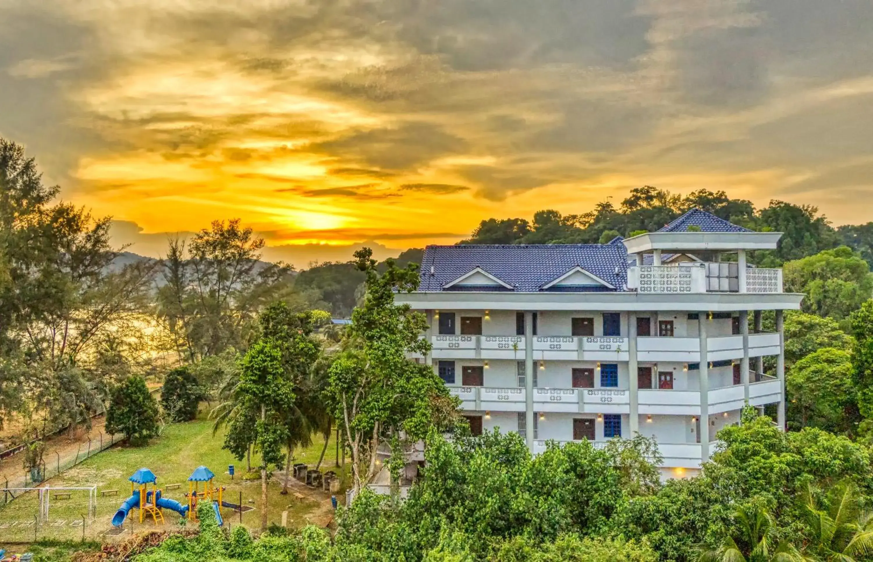 Property building in Long Sands Port Dickson Property building in Long Sands Port Dickson