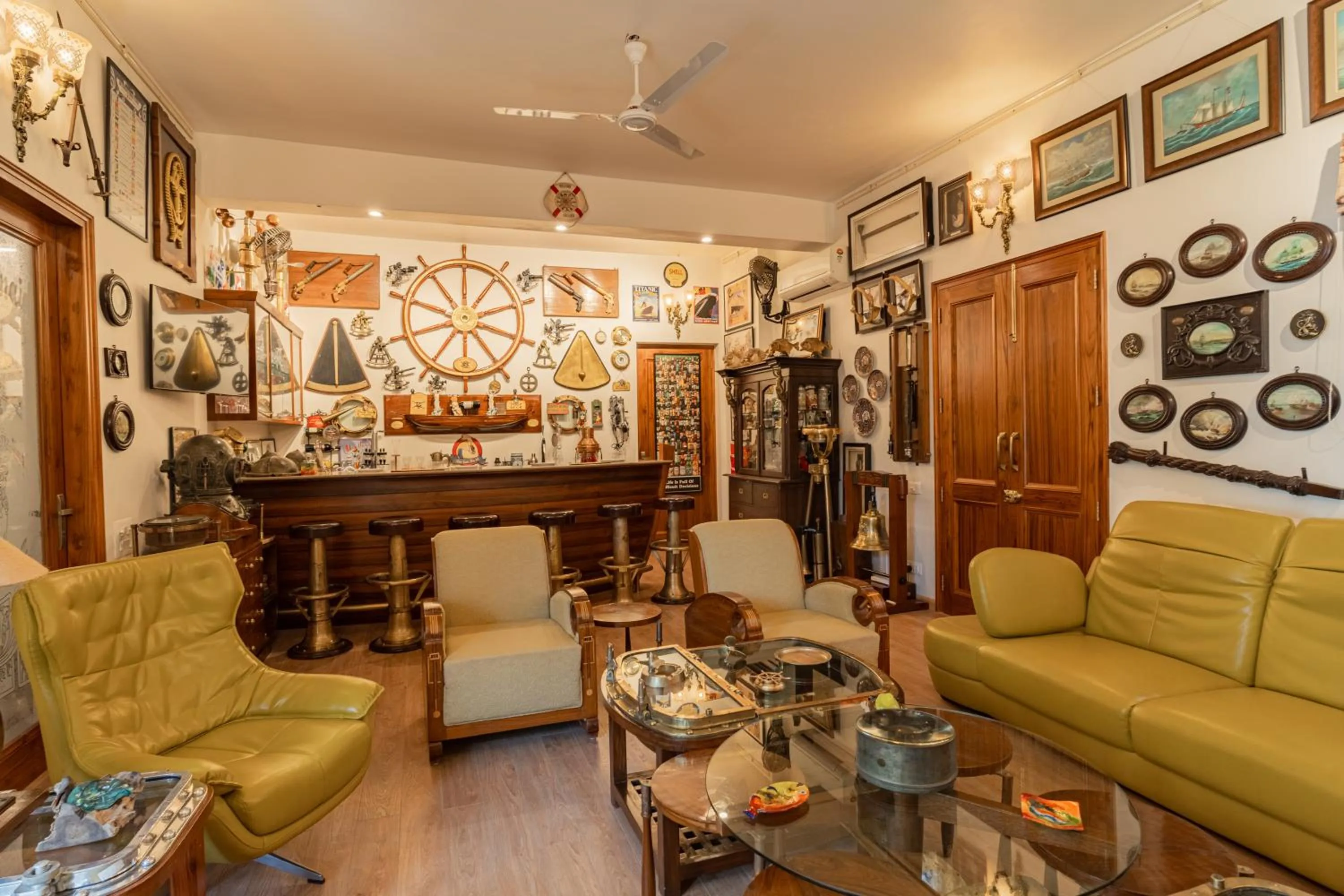 Living room in Anchorage 42