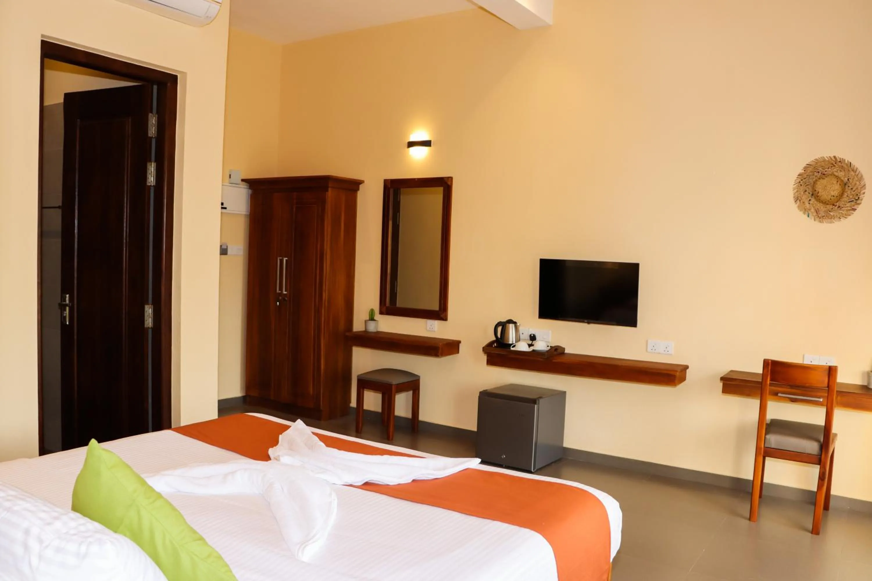 TV and multimedia, Bed in Paddyway Resort