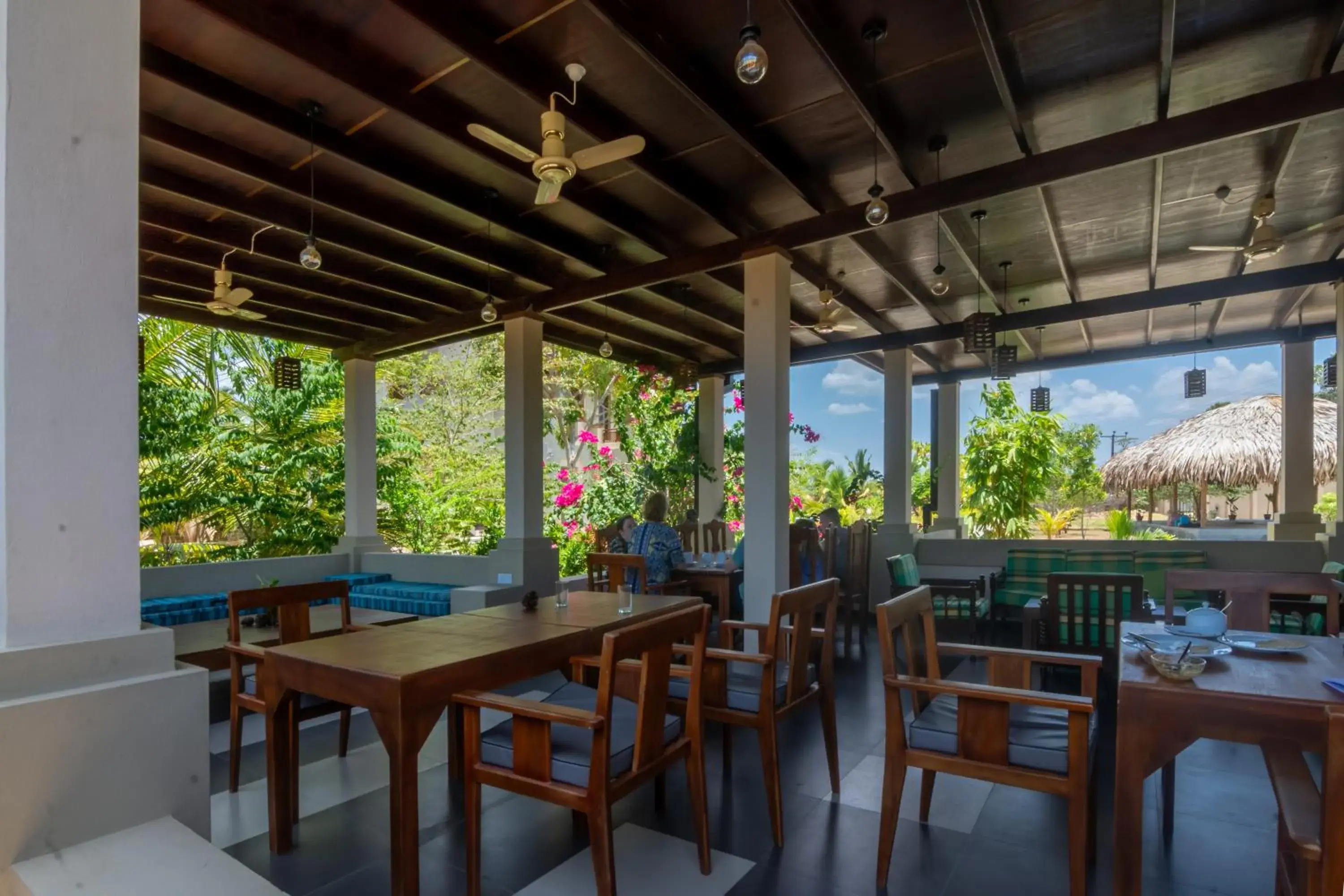 Restaurant/places to eat in Paddyway Resort Restaurant/places to eat in Paddyway Resort