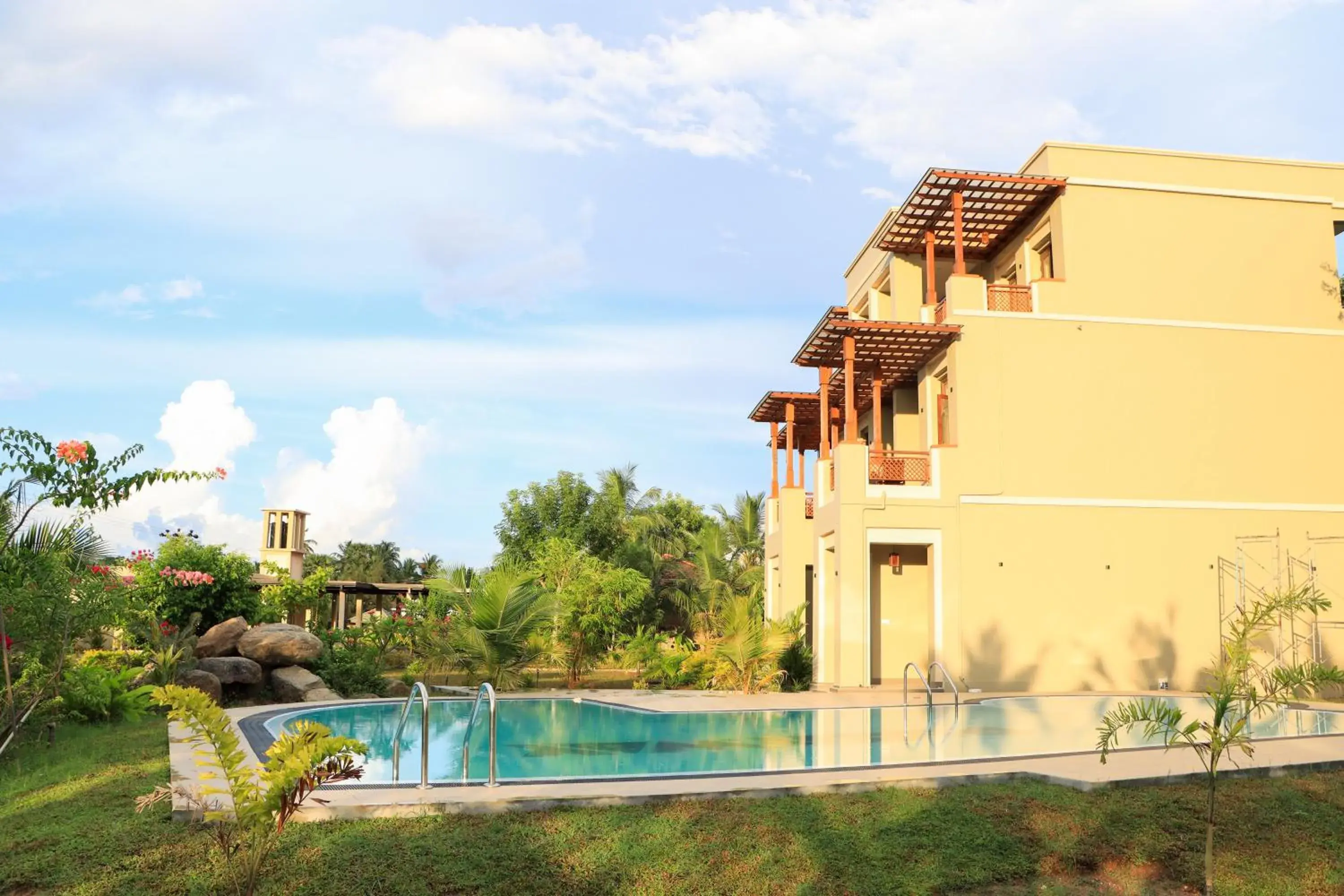Property building in Paddyway Resort Property building in Paddyway Resort
