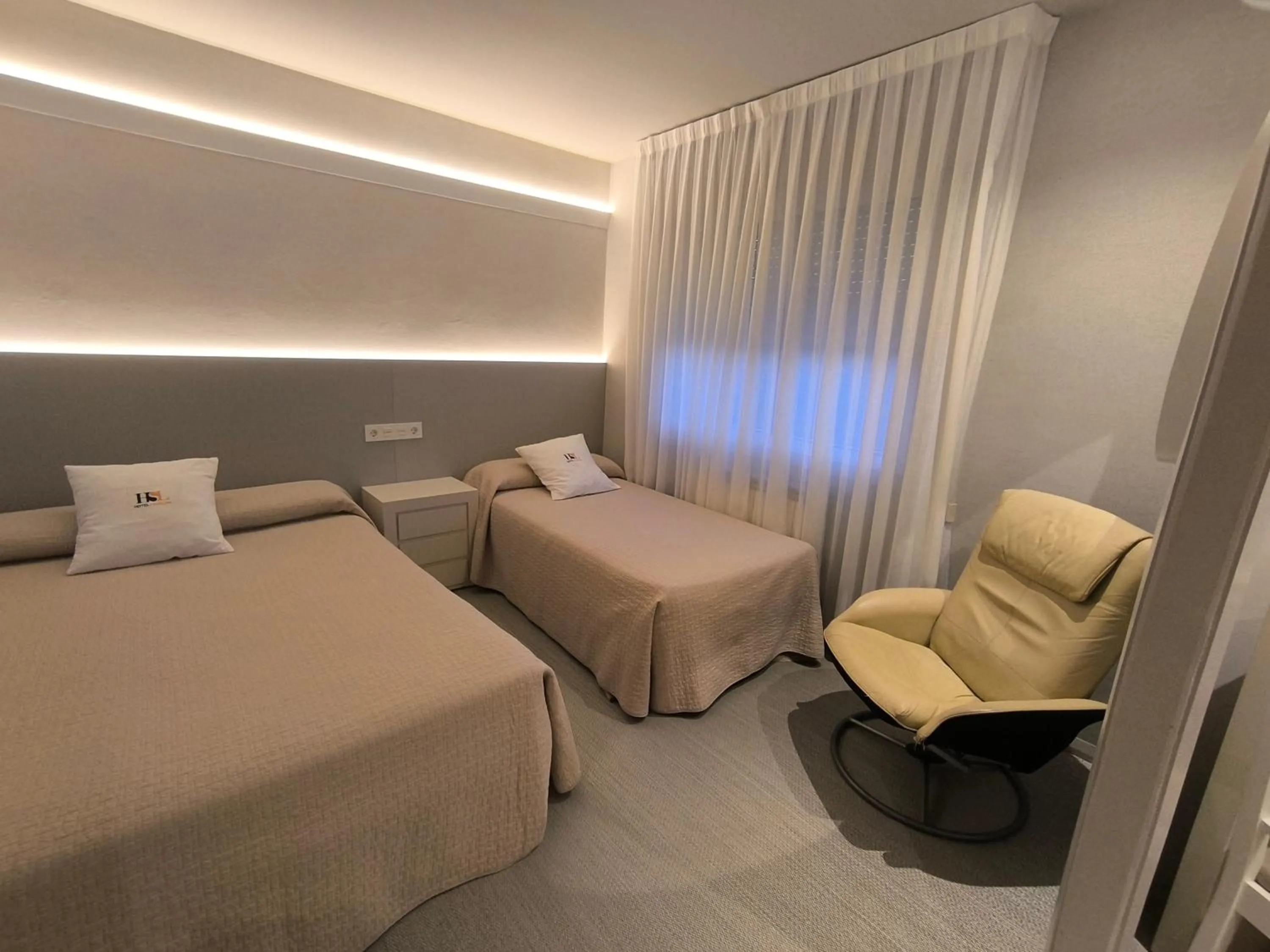 Photo of the whole room, Bed in Hotel San Luis