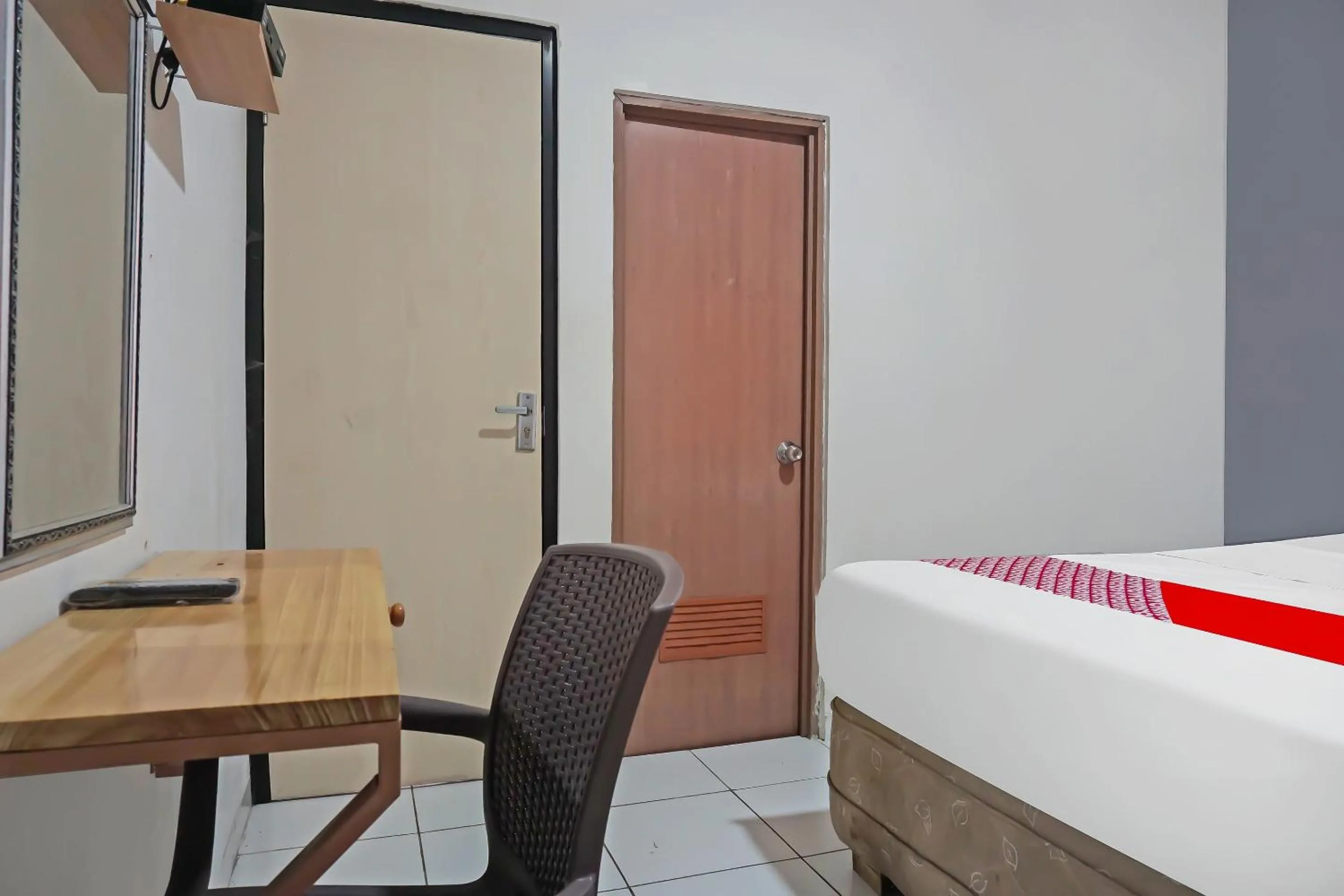 Bedroom, Bed in Hotel O Bogor Guest House