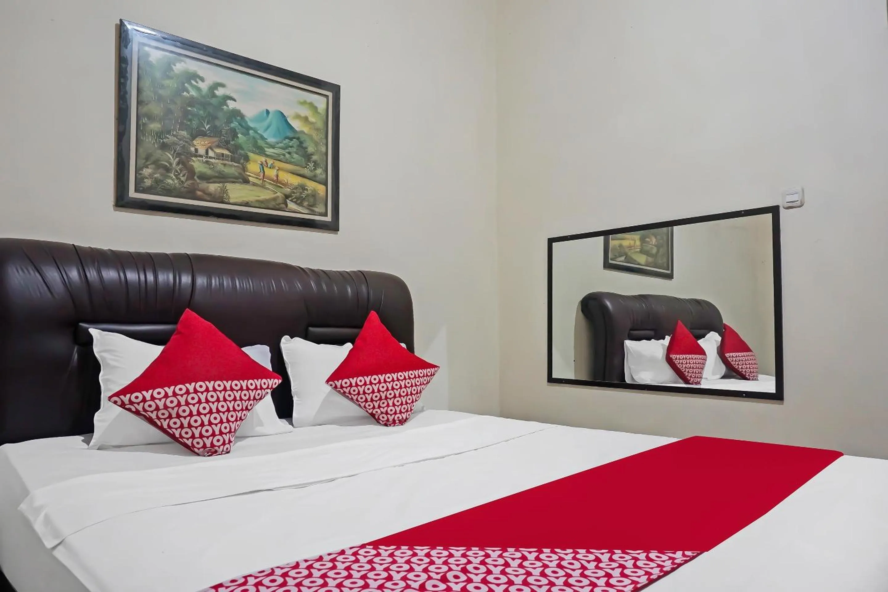 Bedroom, Bed in Hotel O Bogor Guest House