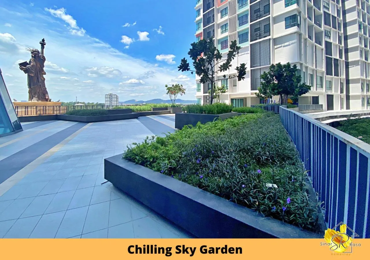 Garden in Sinar Rasa Homestay at I-Soho, I-City