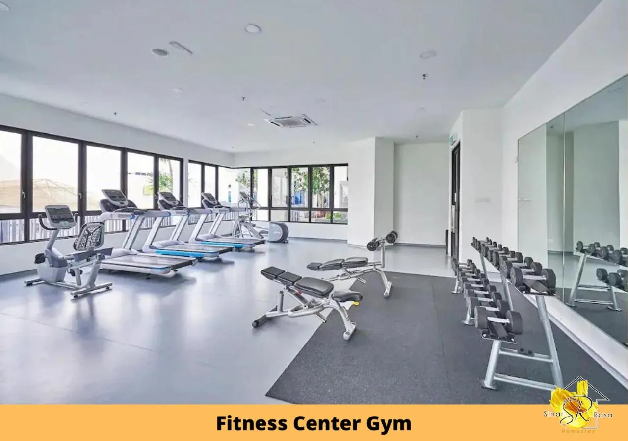 Fitness centre/facilities in Sinar Rasa Homestay at I-Soho, I-City