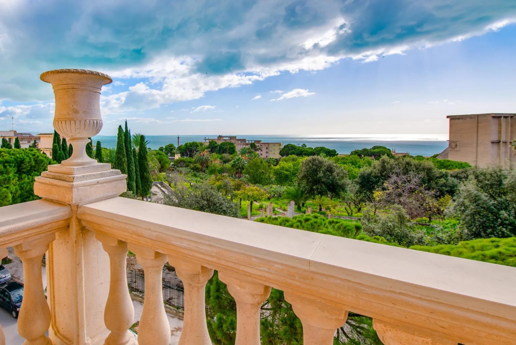 La Paloma Blanca Hotel