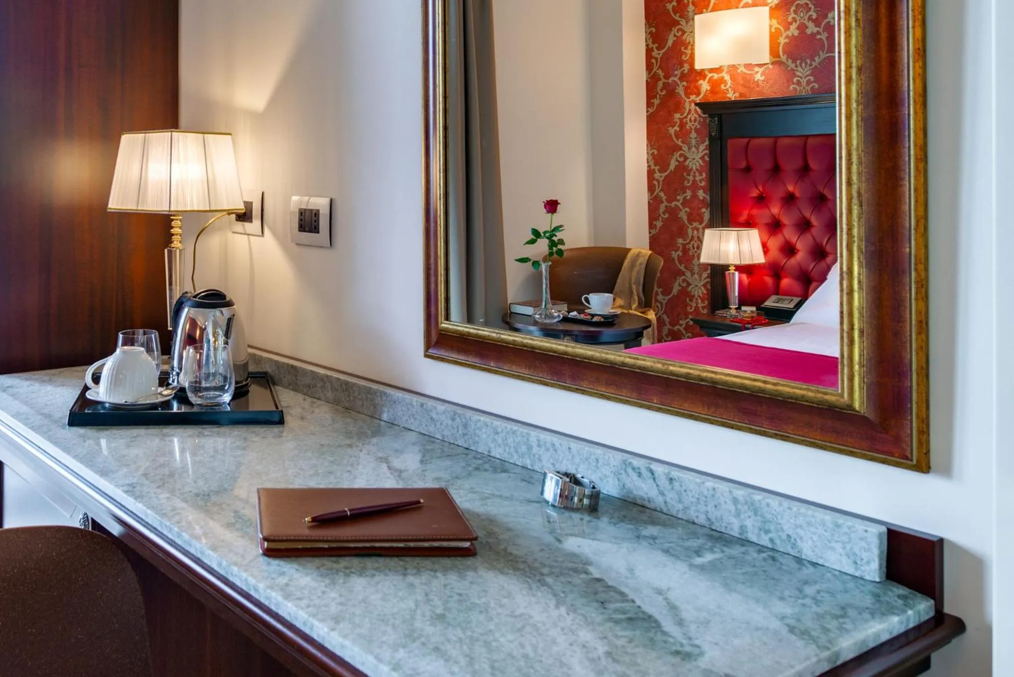 Coffee/tea facilities in La Paloma Blanca Hotel