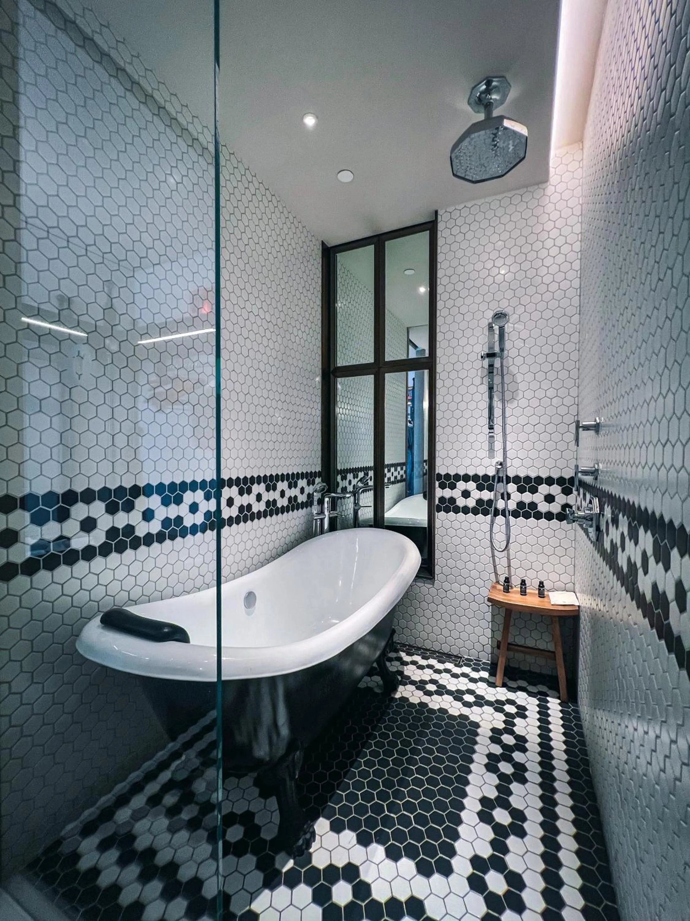 Mumian Chengdu, in The Unbound Collection by Hyatt