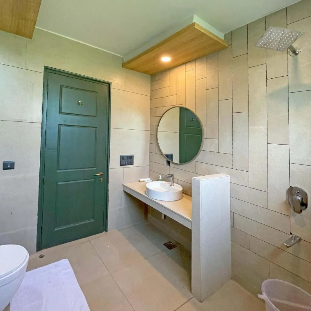 Shower in The Corbett Greens