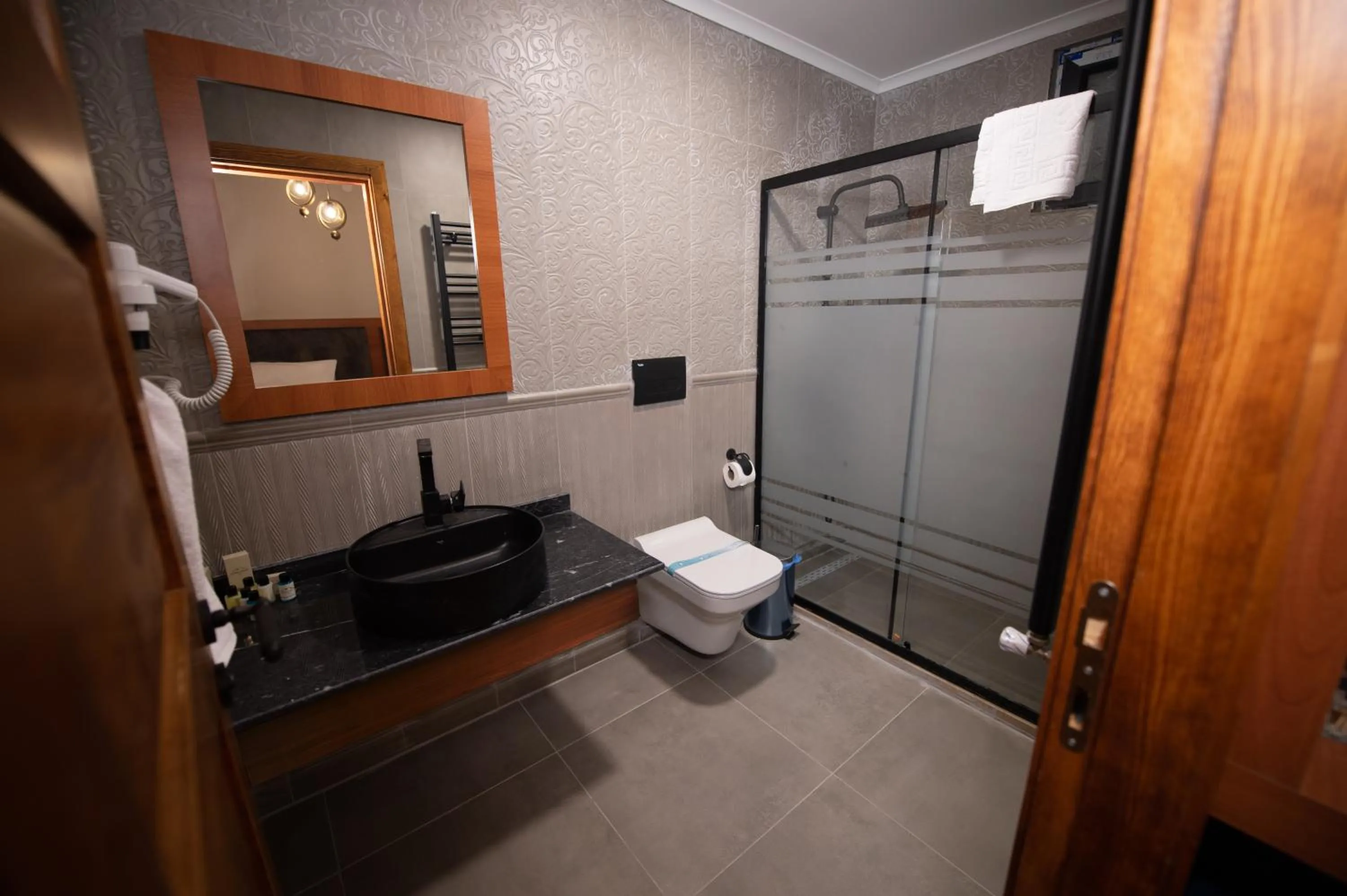 Shower in AHISKA PALAS OTEL