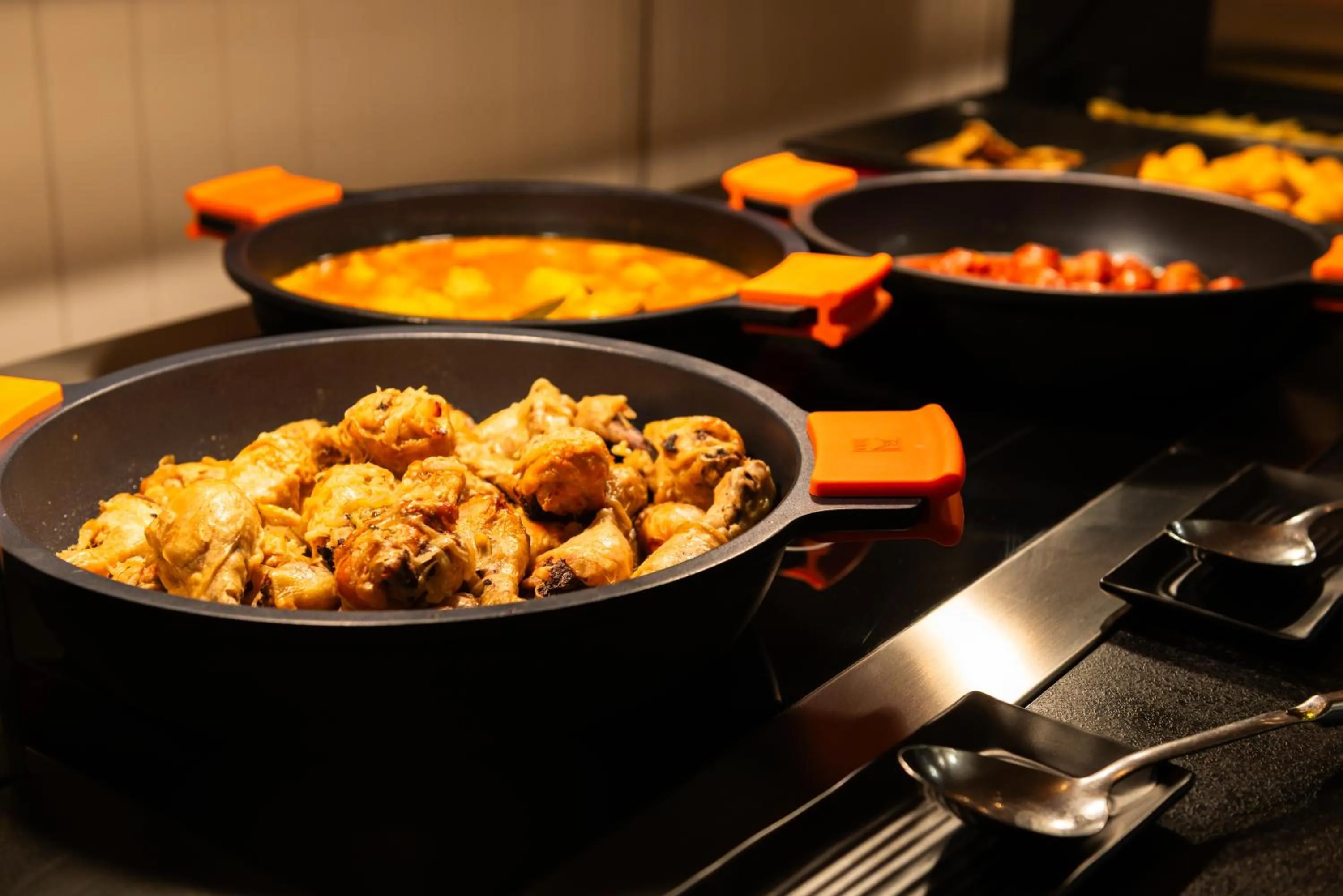 Restaurant/places to eat in Hotel Viella