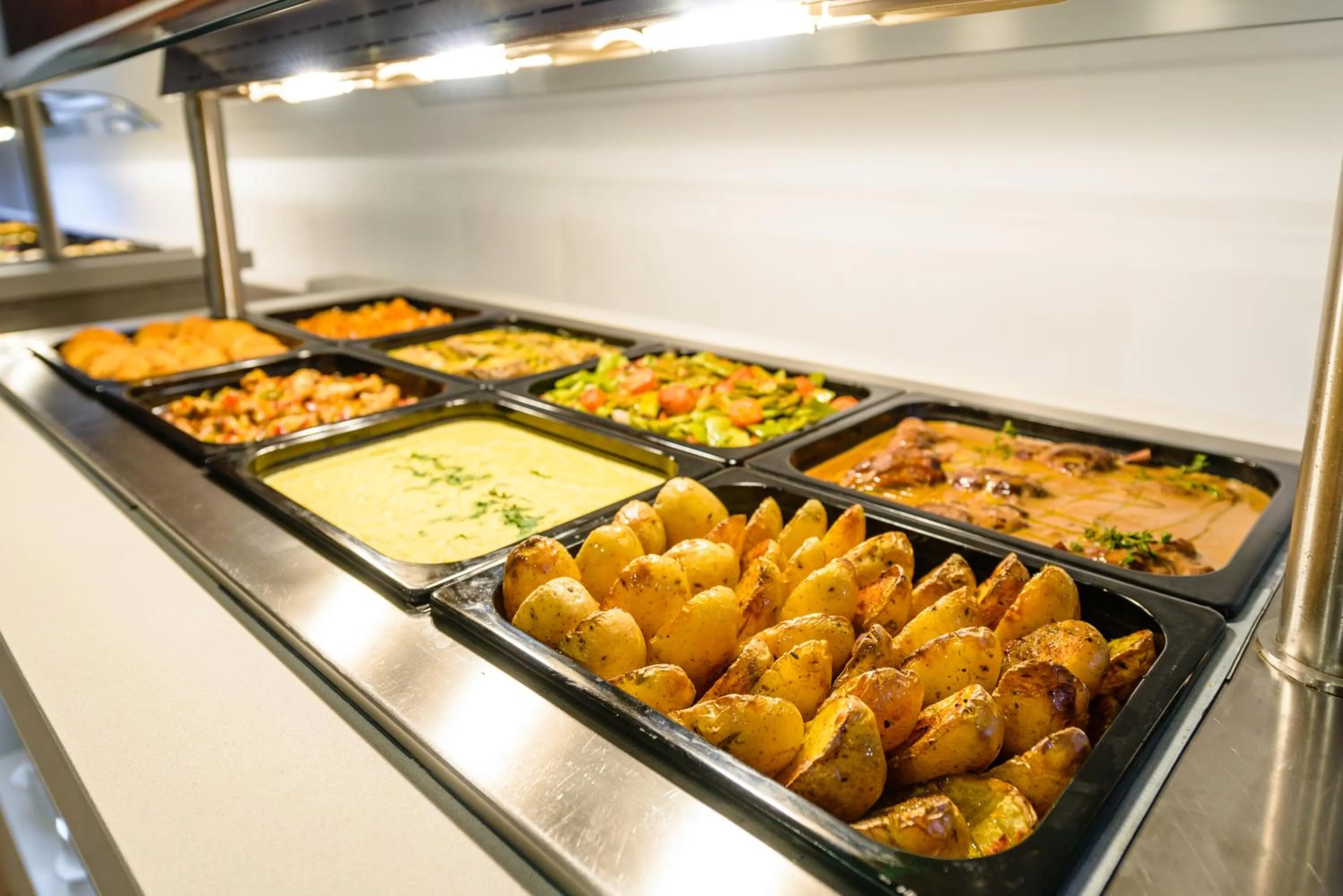 Restaurant/places to eat in Hotel Viella