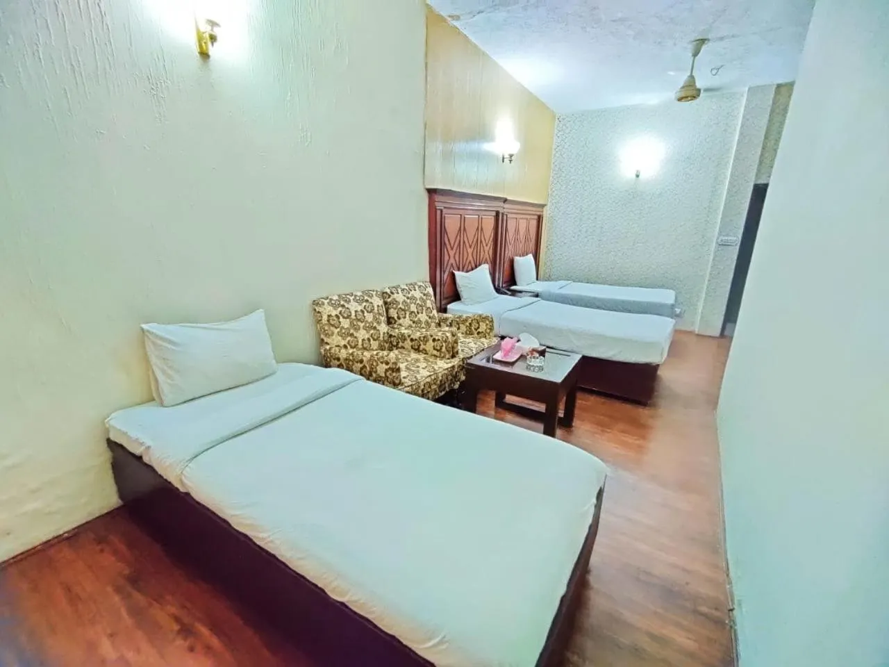 Bedroom, Bed in Margalla View Motel