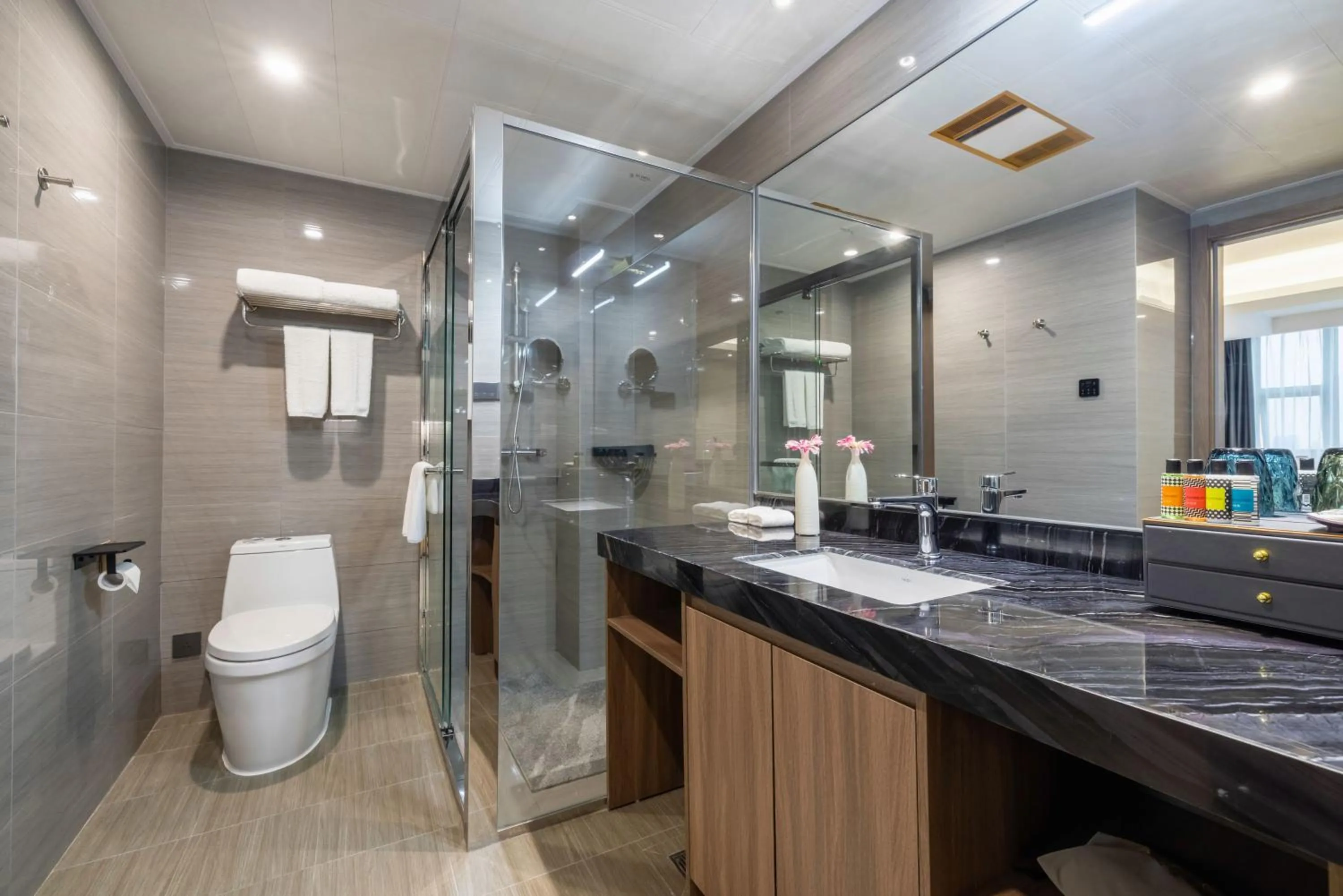 Shower in Citadines Zhengda Mall Hefei