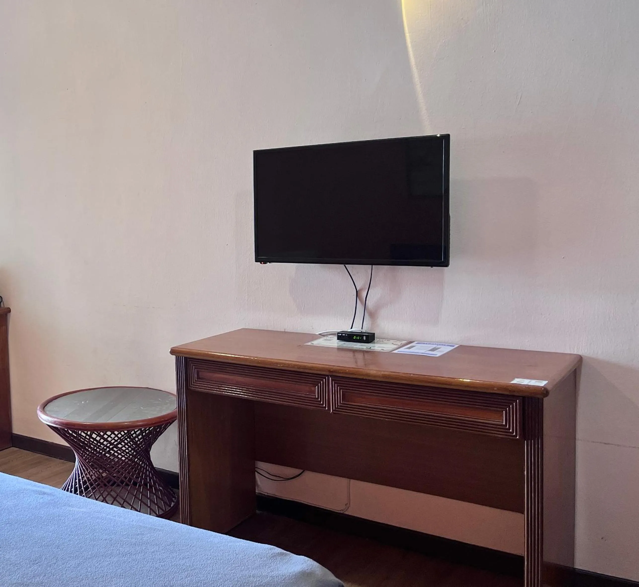TV and multimedia, Bed in Heng Ann Guest House