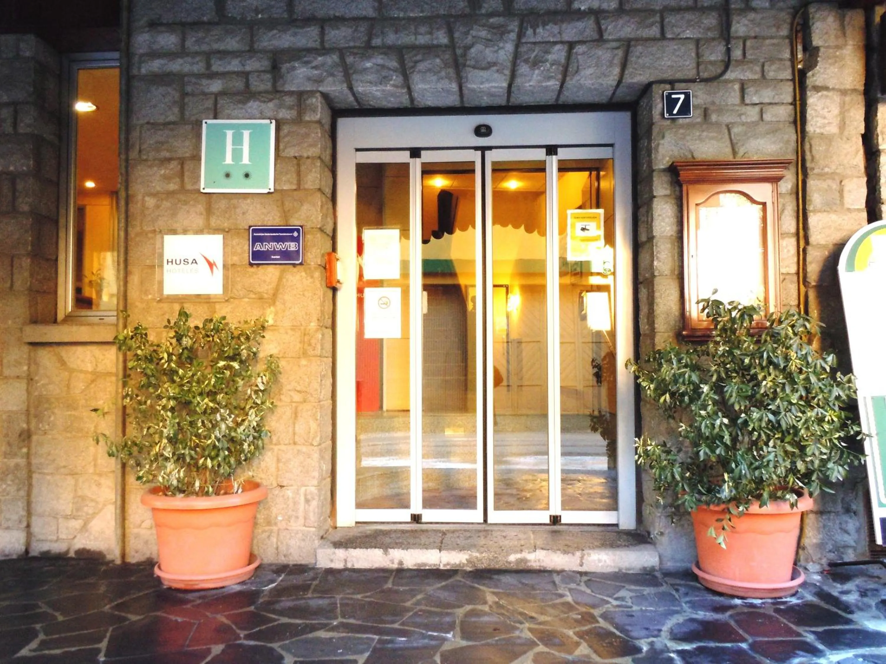 Facade/entrance in Hotel Urogallo